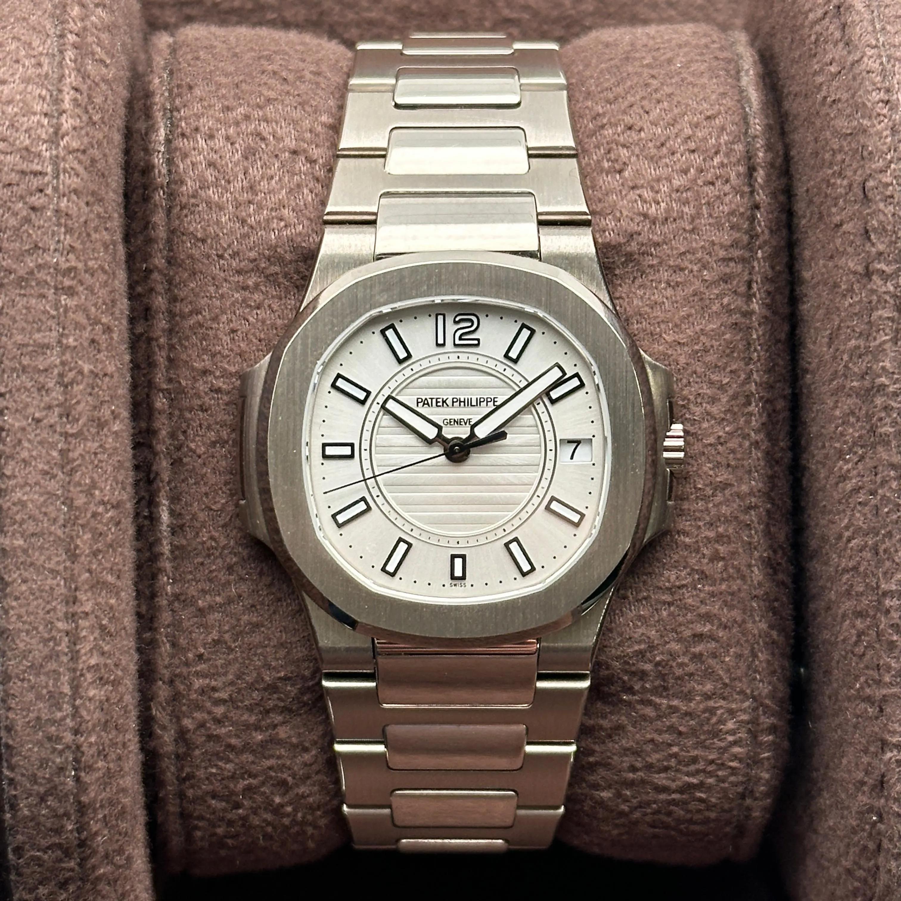 Patek Philippe Nautilus 32mm 18K White Gold Silver Dial Ladies Watch 7011/1G-001 4