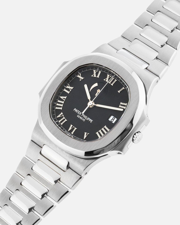 Patek Philippe Nautilus 3710/1A Black Dial in Stainless Steel In Good Condition For Sale In Miami, FL