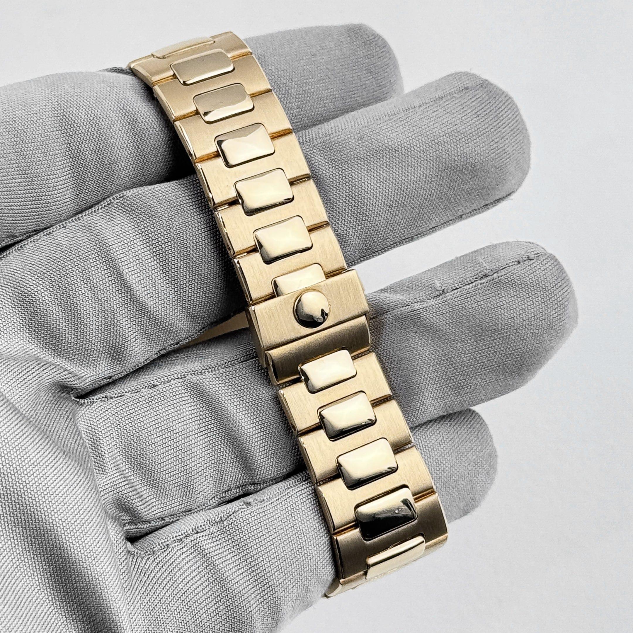 Patek Philippe Nautilus 3800/1 Yellow Gold Blue Dial (1983) 7
