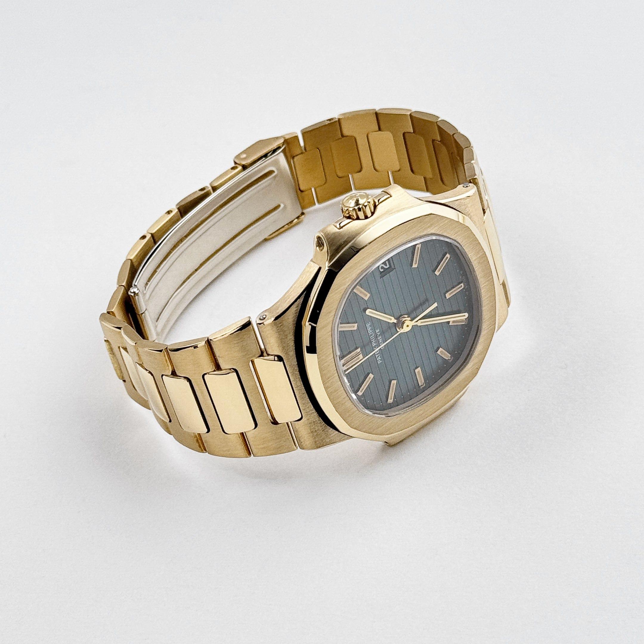 Patek Philippe Nautilus 3800/1 Yellow Gold Blue Dial (1983) 2