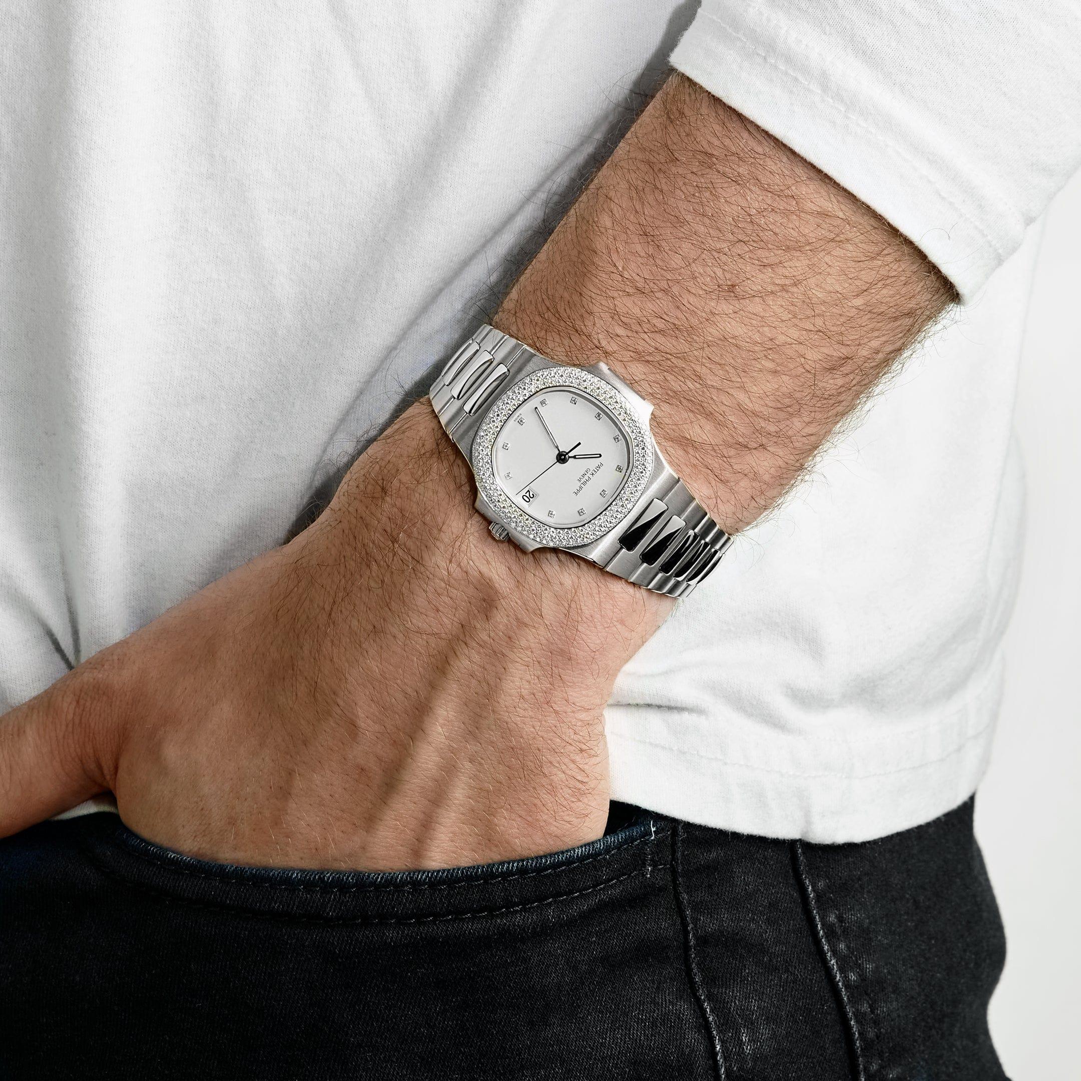 Round Cut Patek Philippe Nautilus 3800/4G-001 White Gold White Dial Diamond Set (2004) For Sale
