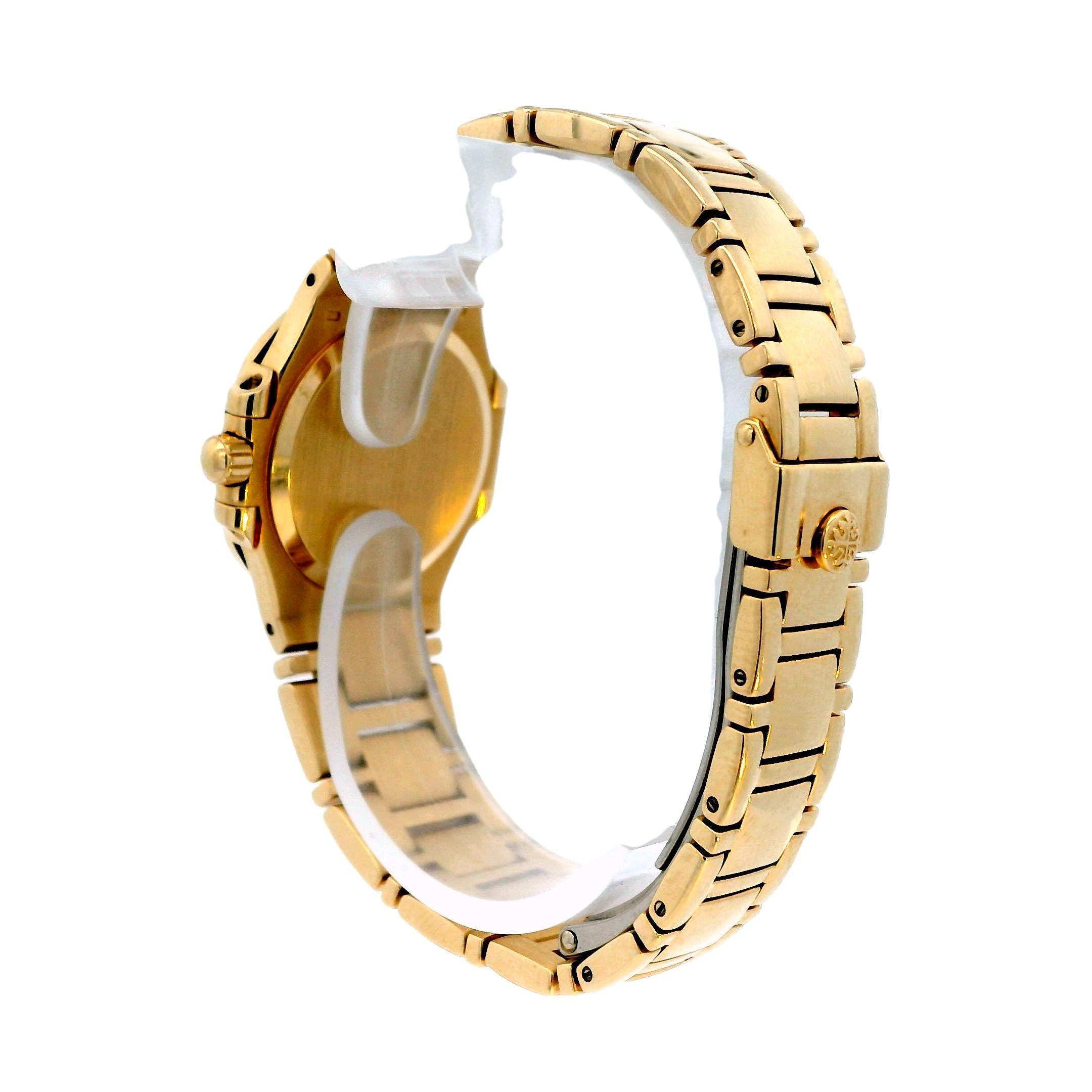 Patek Philippe Nautilus 4700/1J Orologio da donna in oro giallo 18 carati 1