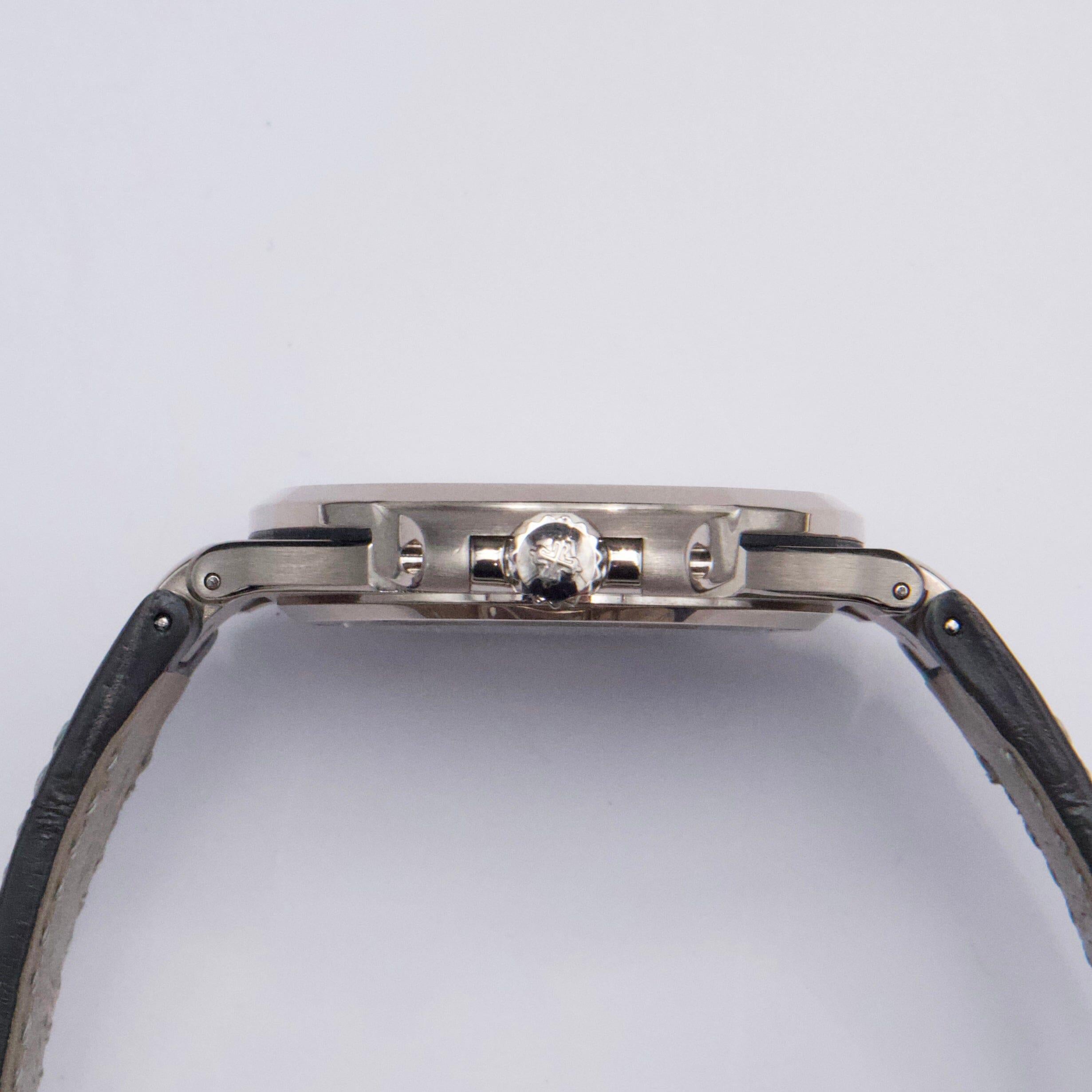 Patek Philippe Nautilus 5711G-001 Grey Dial Mens Watch Box Papers Pour hommes en vente