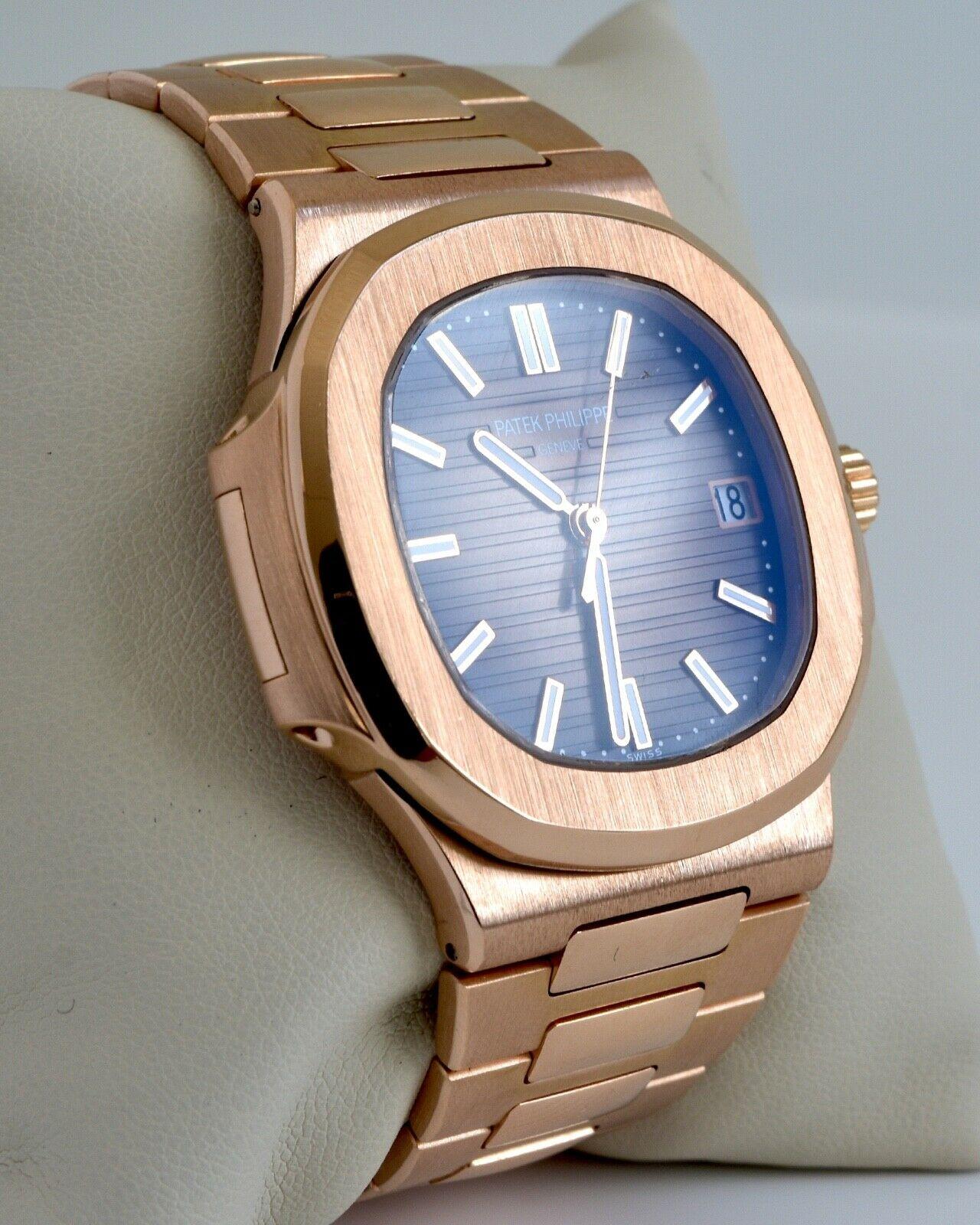 Patek Philippe Nautilus 5711R 18k Rose Gold Strap & Case Box & Papers Watch In Excellent Condition In Miami, FL