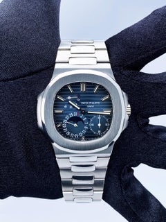 Patek Philippe Nautilus 5712/1A Moon Phase Mens Watch Box Papers