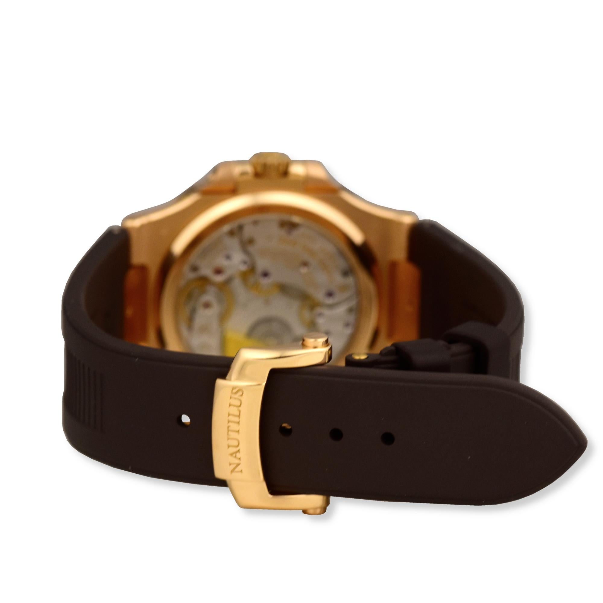 Patek Philippe Nautilus 5712R Mondphase Gummiarmband Diamant-Lünette Herren