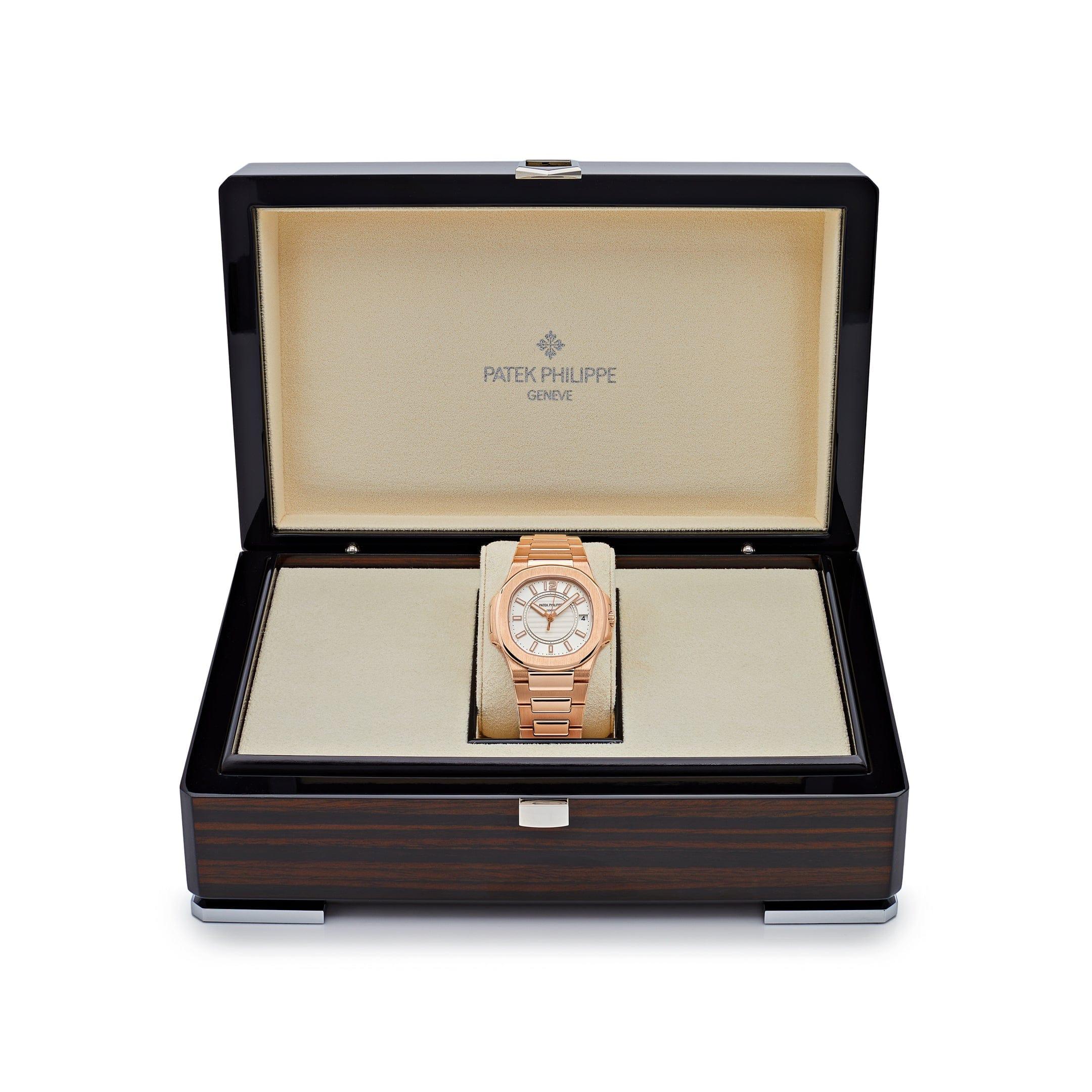 Patek Philippe Nautilus 7011/1R-001 'Ladies' Rose Gold Silver Dial (2016) For Sale 3