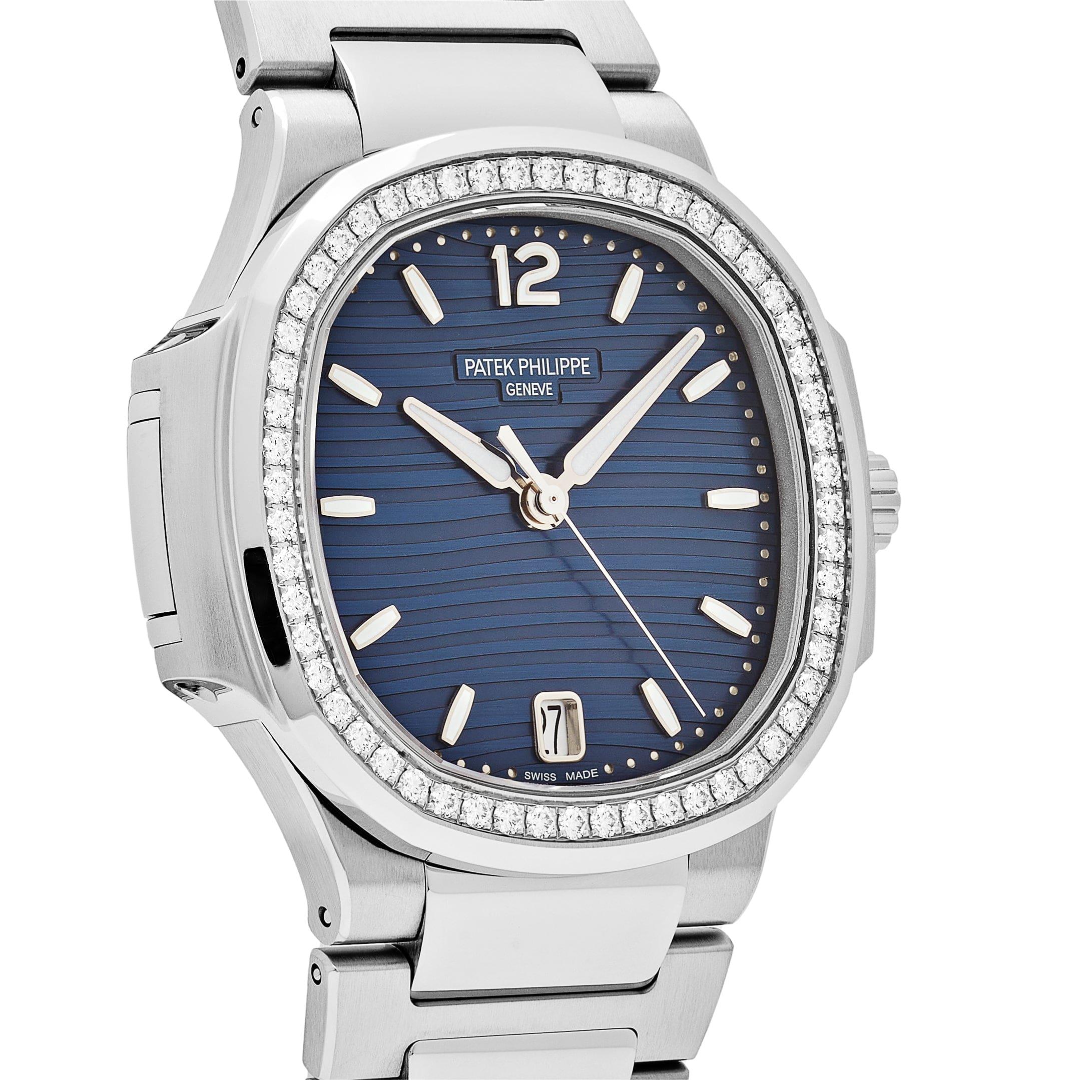 Patek Philippe Nautilus 7118/1200A-001 'Ladies' Blue Dial Diamond Bezel (2024) In New Condition For Sale In New York, NY