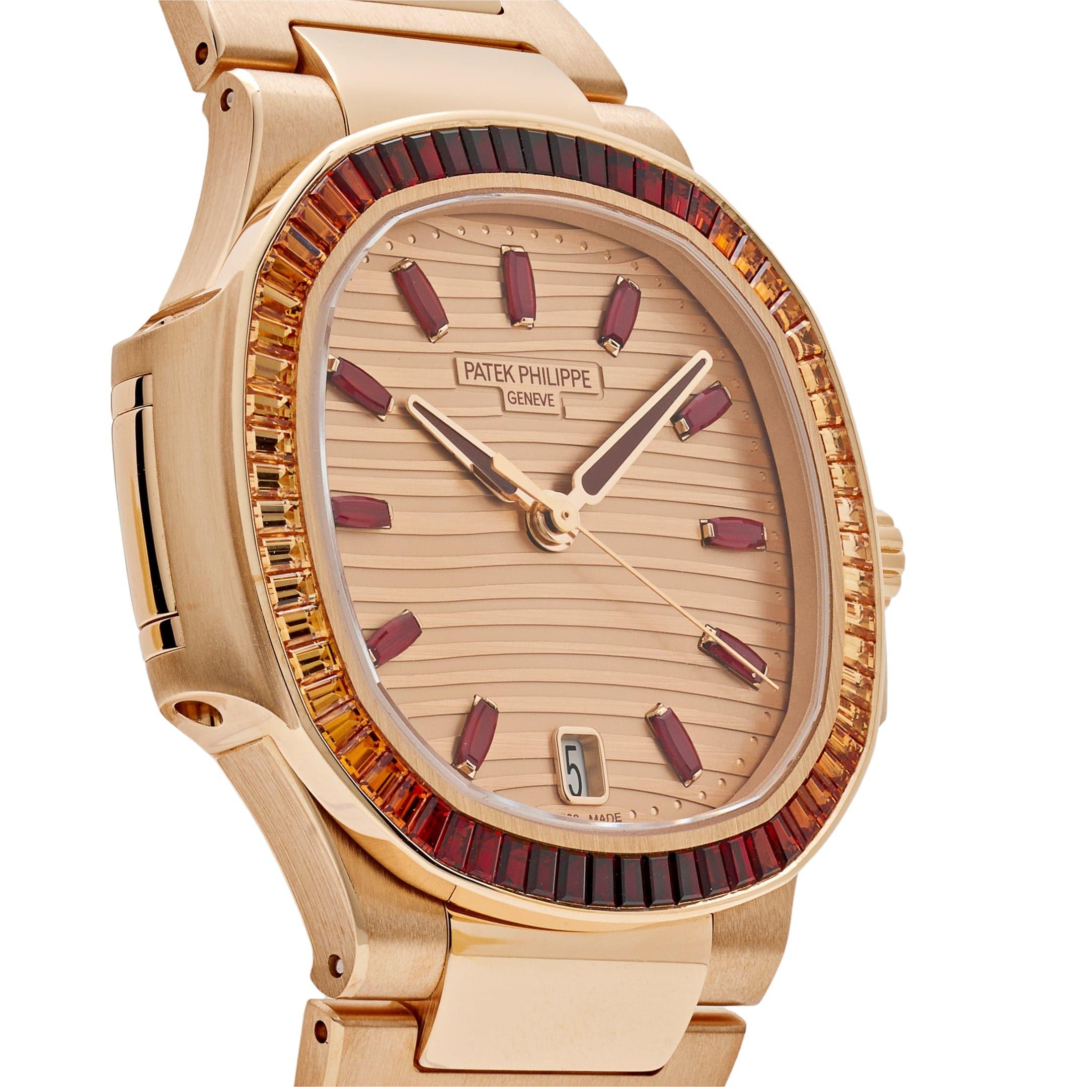 Patek Philippe Nautilus 7118/1300R-001 'Ladies' Rose Gold (2023) In New Condition For Sale In New York, NY