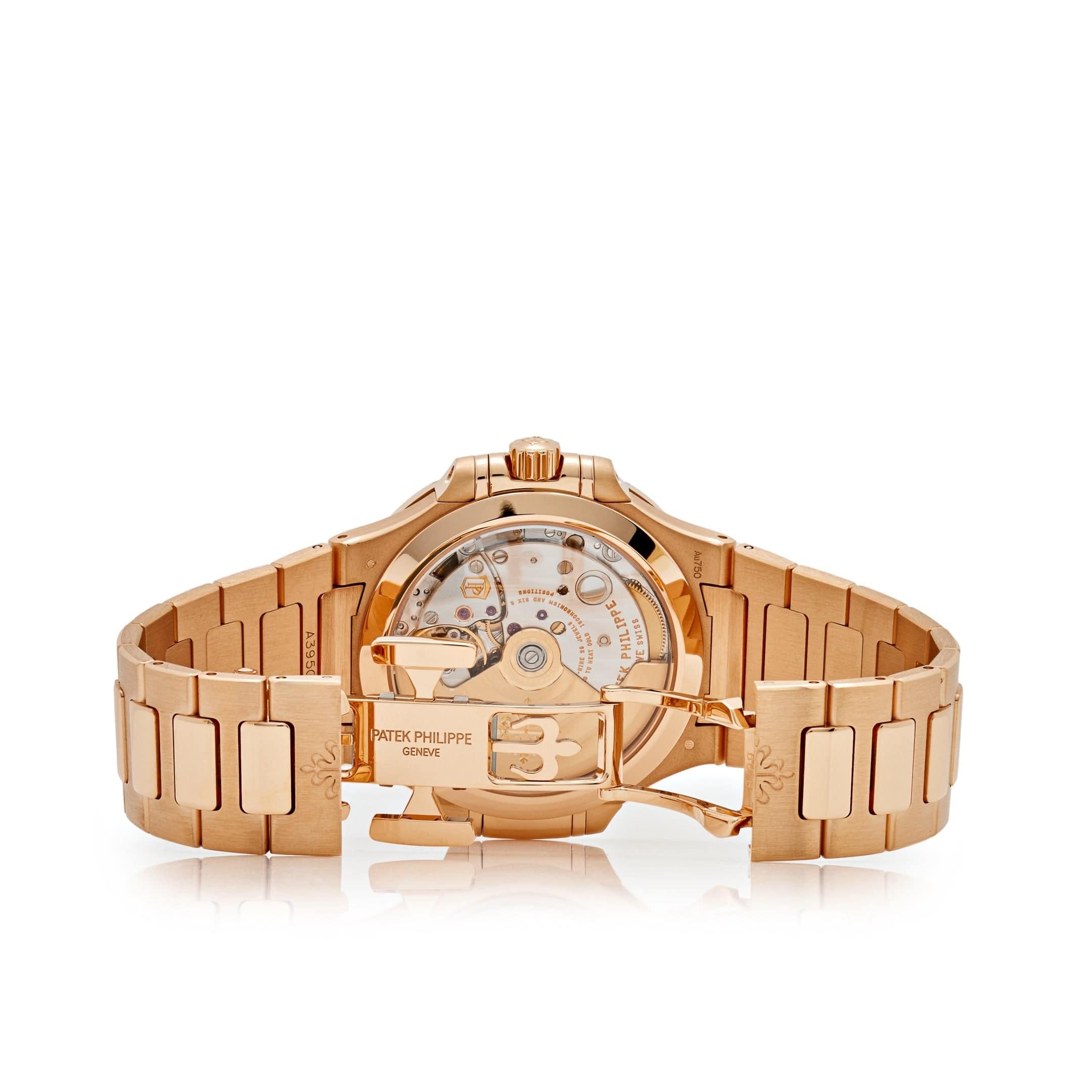 Patek Philippe Nautilus 7118/1300R-001 'Ladies' Rose Gold (2023) For Sale 1