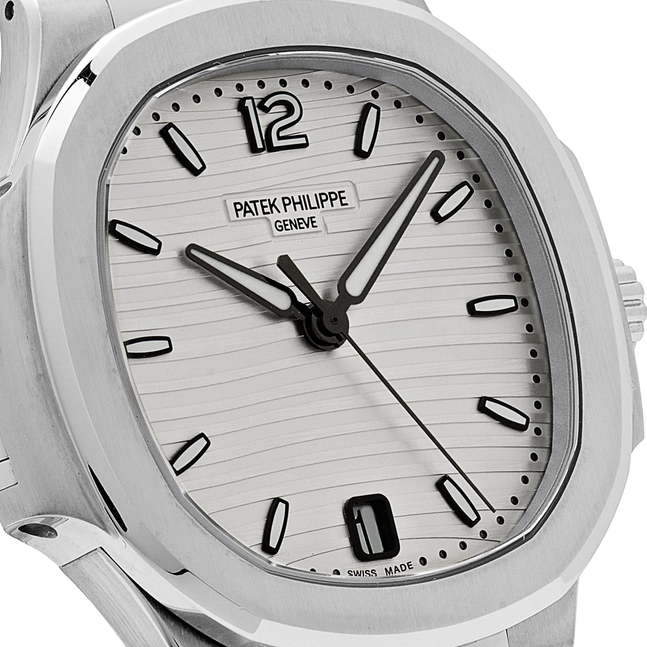 Patek Philippe Nautilus 7118/1A-010 Stainless Steel Silvery opaline Dial (2019) For Sale 1