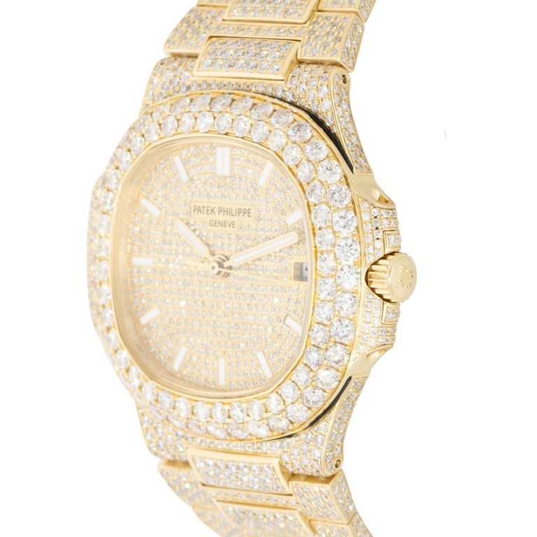 Patek Philippe Nautilus All Round Diamond Watch 18 Karat in Stock In Excellent Condition For Sale In Boca Raton, FL