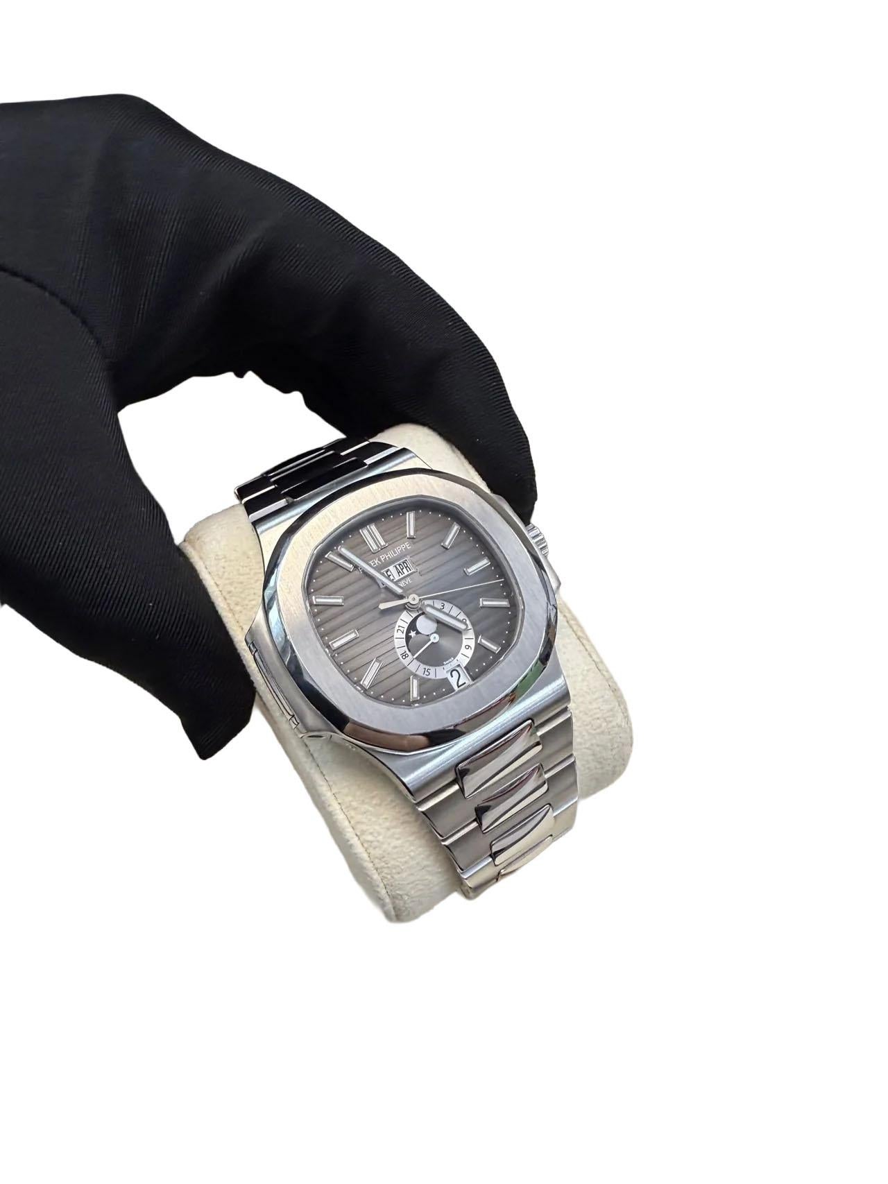 Patek Philippe Nautilus Jahreskalender 5726/1A-001 im Angebot 5