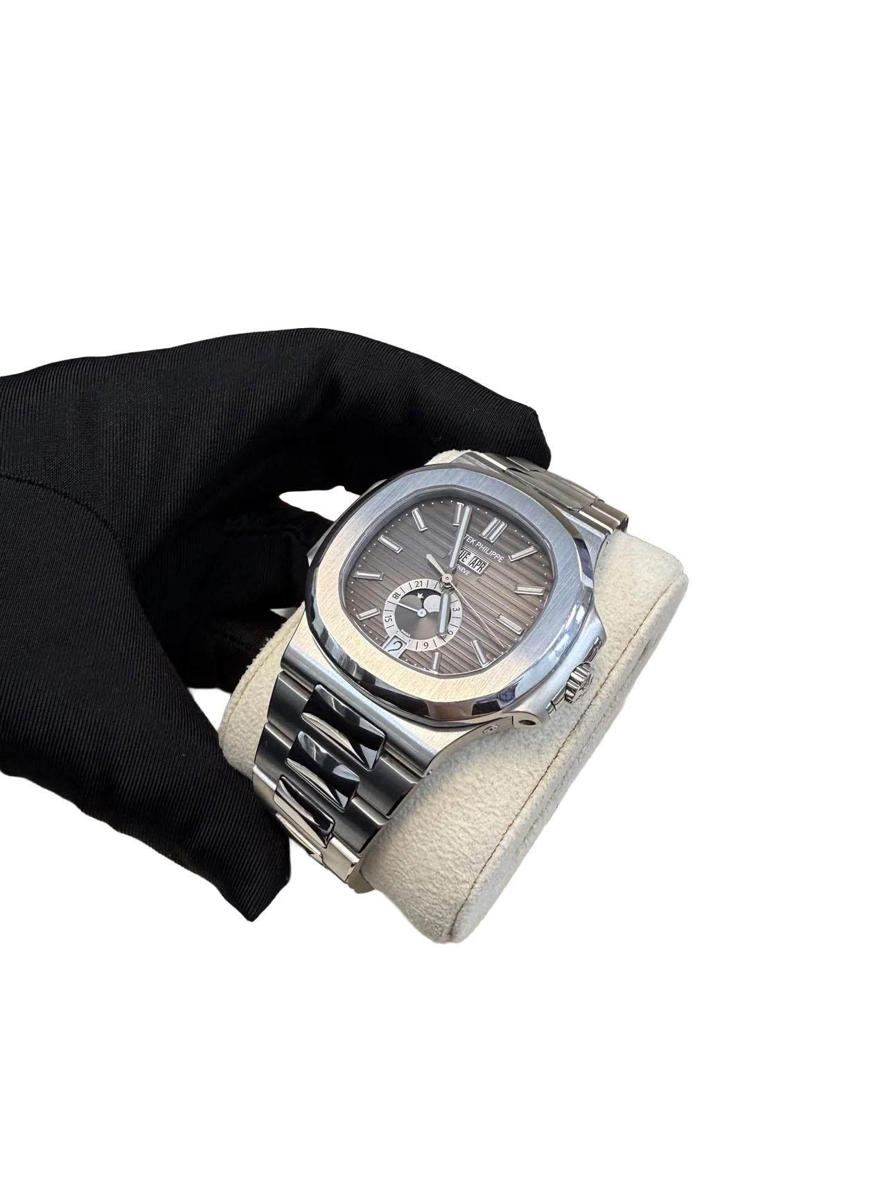 Patek Philippe Nautilus Jahreskalender 5726/1A-001 im Angebot 1