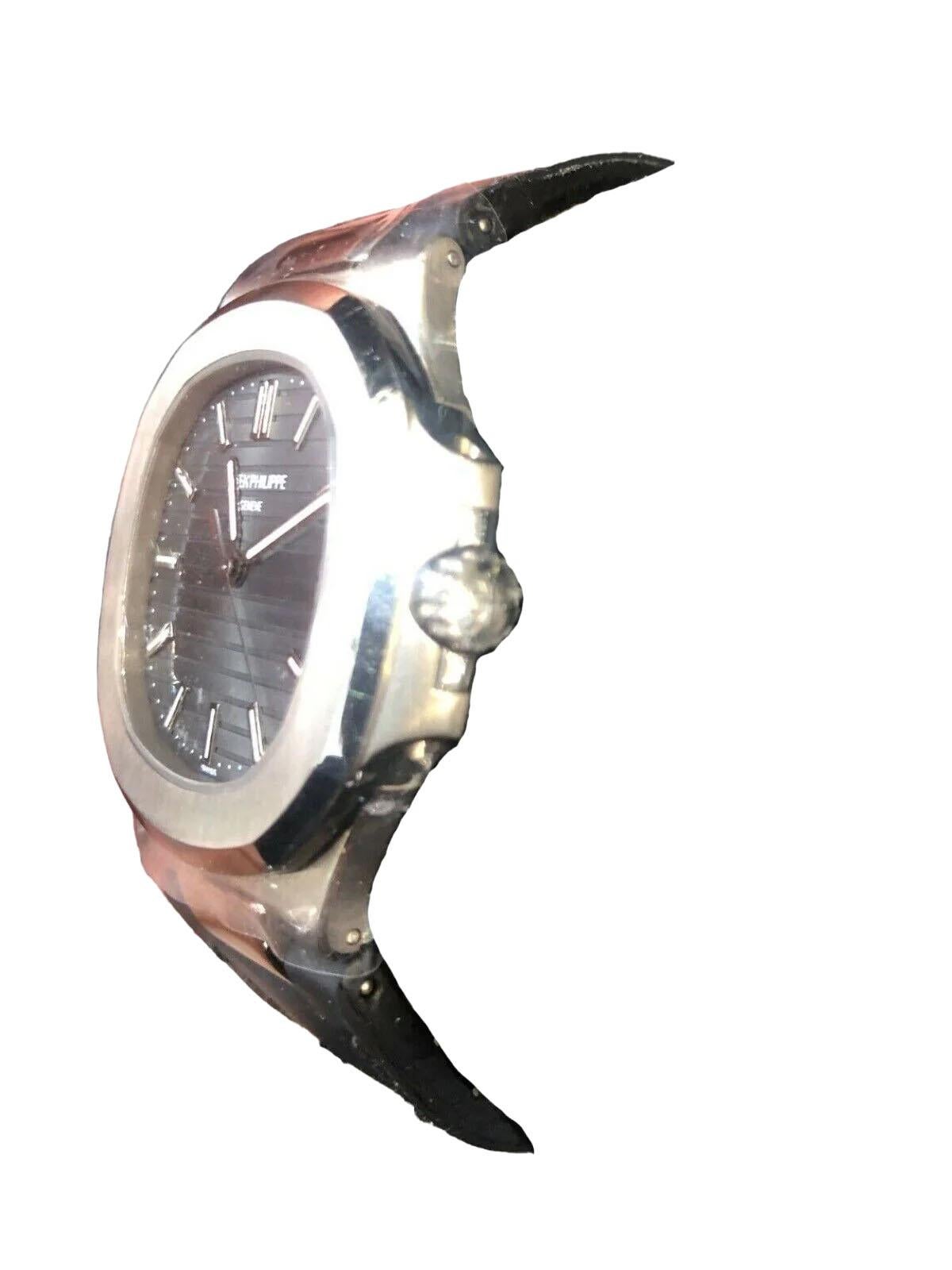 Reloj Patek Philippe Nautilus Gris Hombre - 5711G-001 en Nuevo estado para la venta en New York, NY