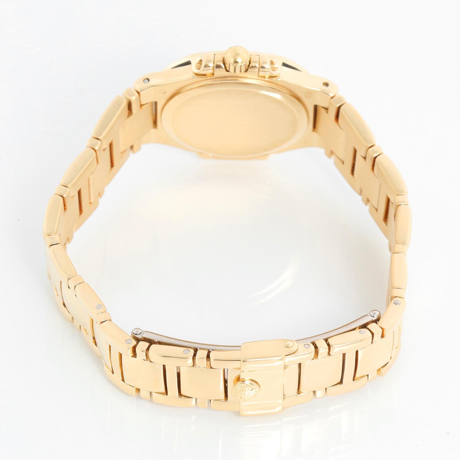 Women's Patek Philippe Nautilus Ladies 18k Yellow Gold Diamond  Watch 4700/530J 001