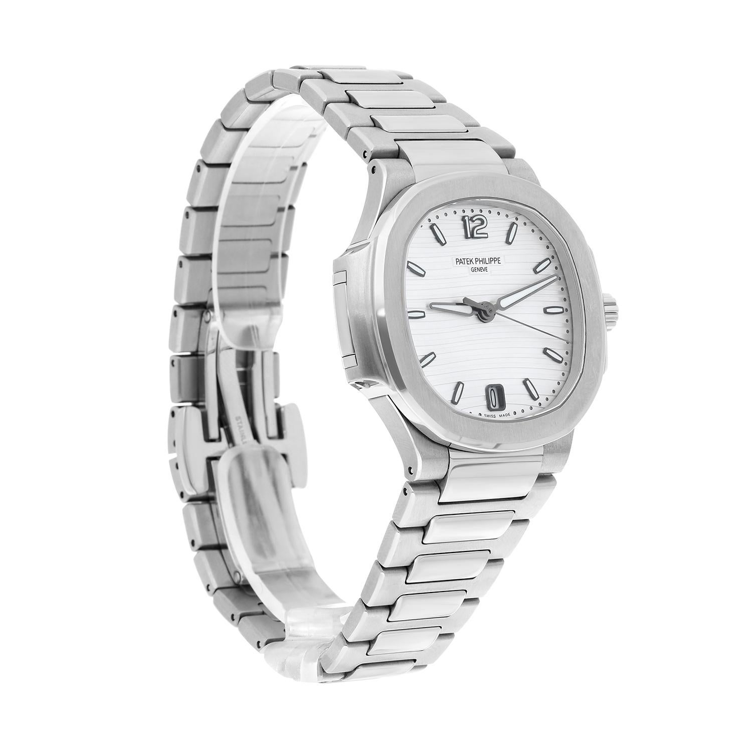 Modern Patek Philippe Nautilus Ladies Stainless Steel Watch 7118/1A-010 Complete 2018 For Sale