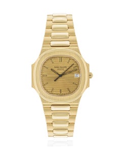 Patek Philippe Nautilus Mid-Size Yellow Gold 3900/001 Watch