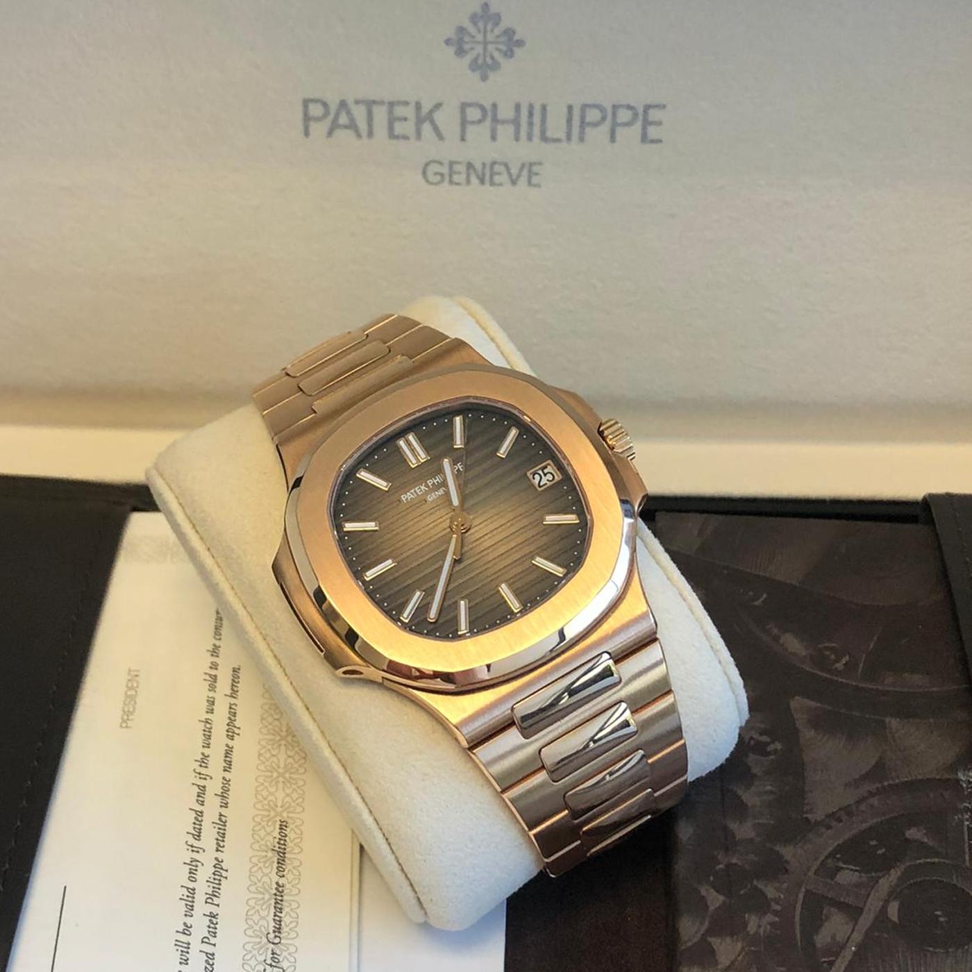 Patek Philippe Nautilus Rose Gold 5711/1R-001 Dark Brown Dial Bracelet 3