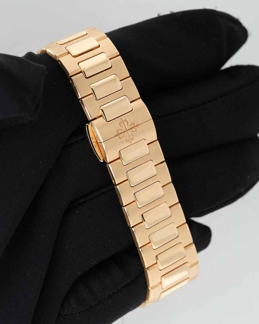 Patek Philippe Nautilus Rose Gold Diamond Bezel 7118/1200R-010 Ladies Wrist Watc In Excellent Condition For Sale In Melbourne, VIC