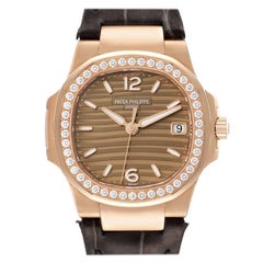 Nautilus Roségold-Damenuhr 7010R mit Diamant-Lünette von Patek Philippe
