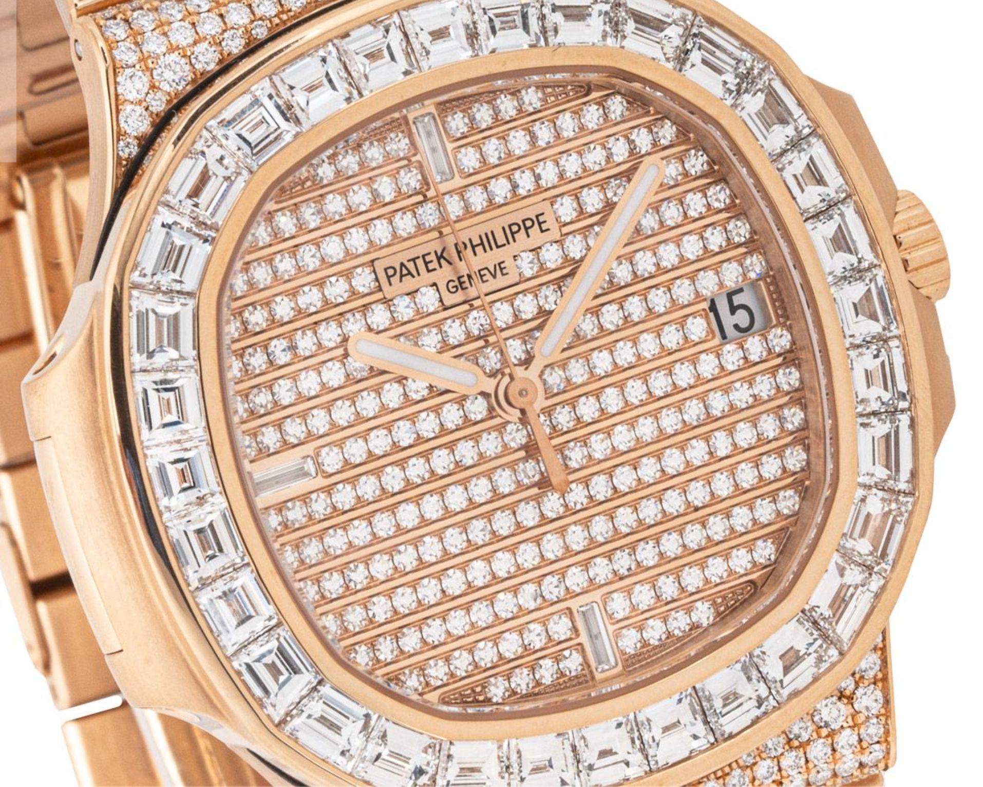 Patek Philippe Nautilus Rosę Gold Fully Loaded Diamond Set 5719/10R-010 In Excellent Condition For Sale In Mayfair, London, London
