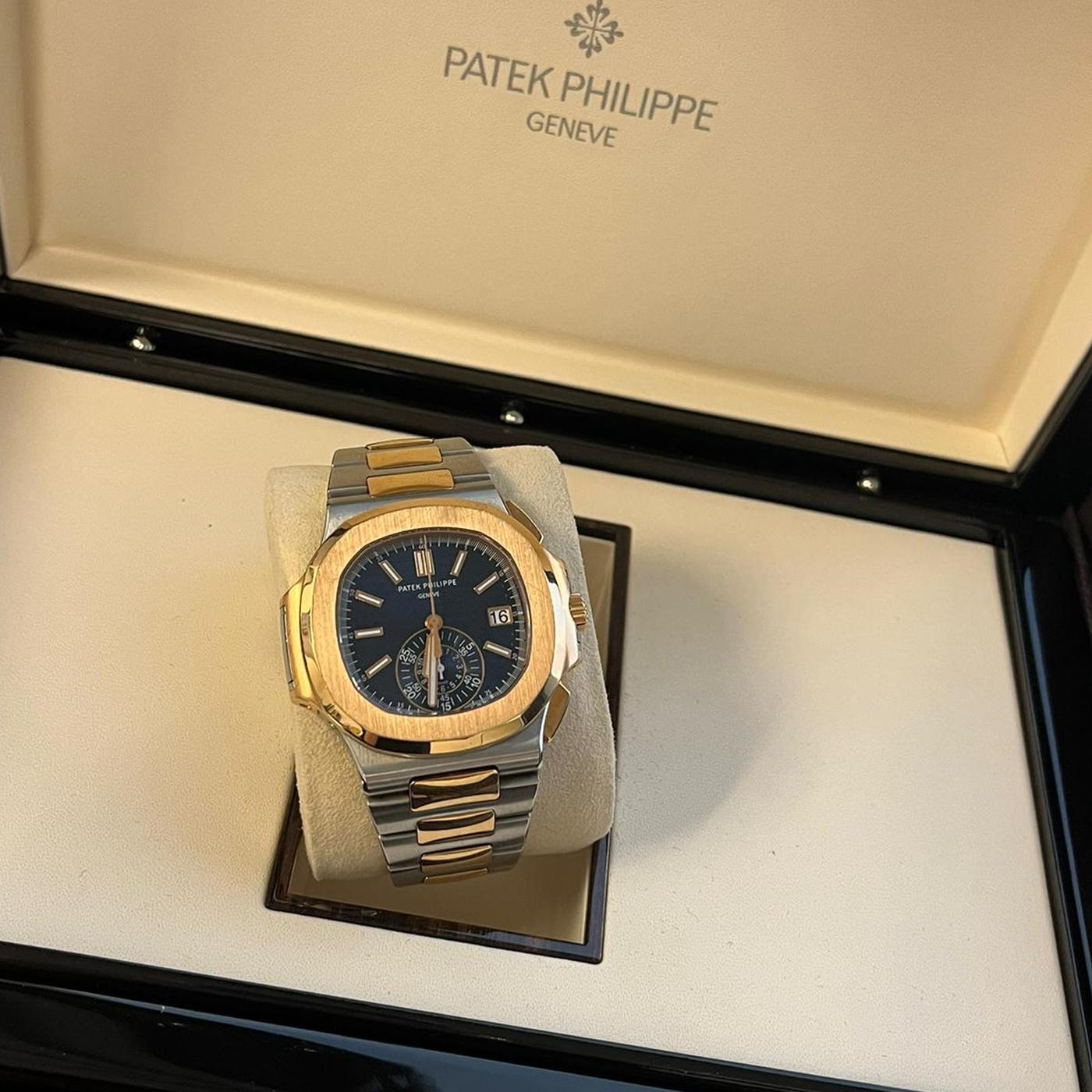 Patek Philippe Nautilus Rose Gold Stainless Steel Blue Dial Mens Watch 5980/1AR For Sale 4
