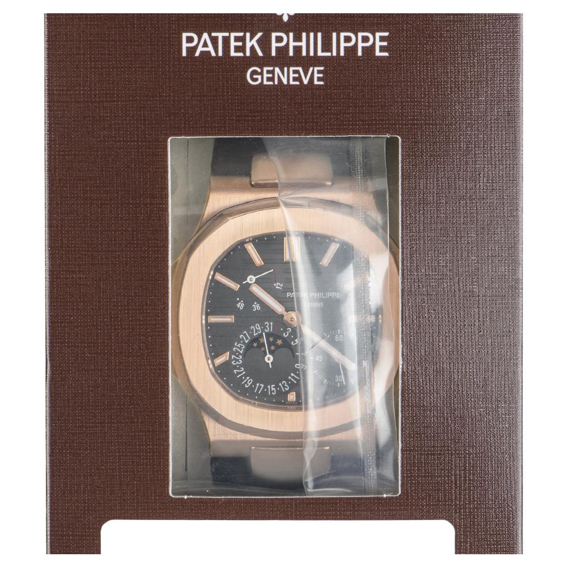 Patek Philippe Nautilus Service Sealed 5712R-001 For Sale