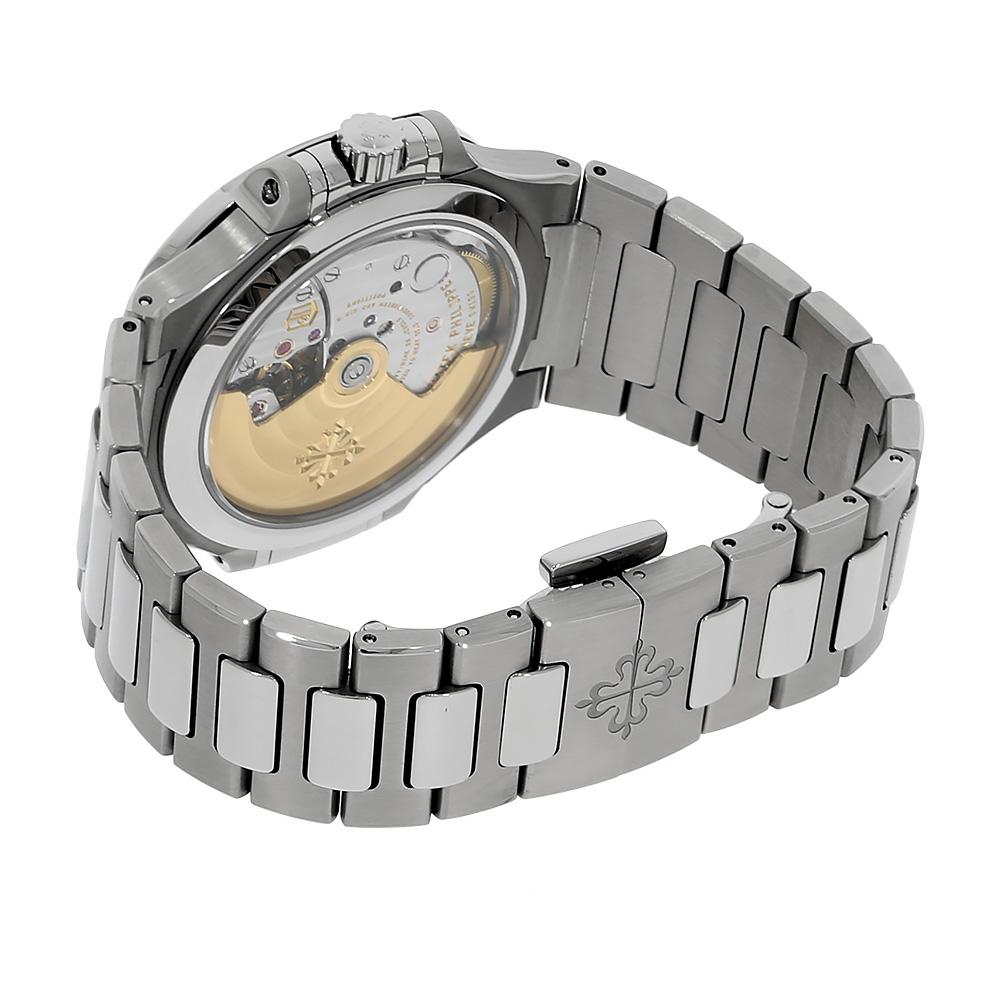Patek Philippe Nautilus Stainless Steel Diamond Bezel Watch 7118/1200A-010 In Excellent Condition In New York, NY