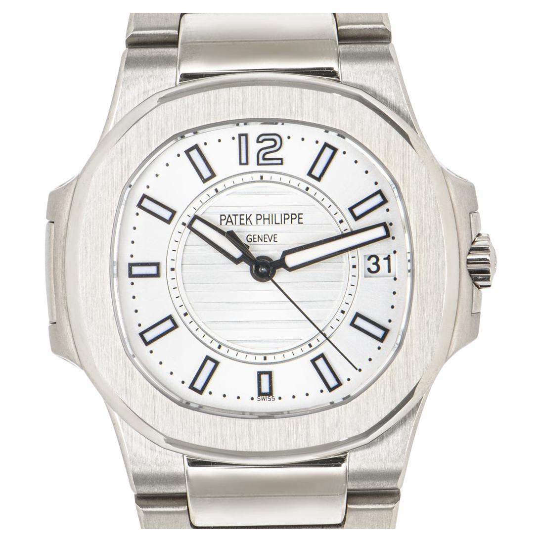Patek Philippe Nautilus Watch 7011/1G-001