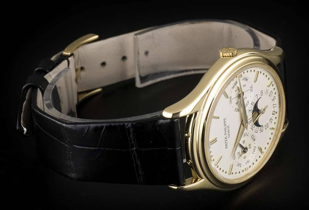 Patek Philippe Yellow Gold Perpetual Calendar Automatic Wristwatch Ref 3940J  1