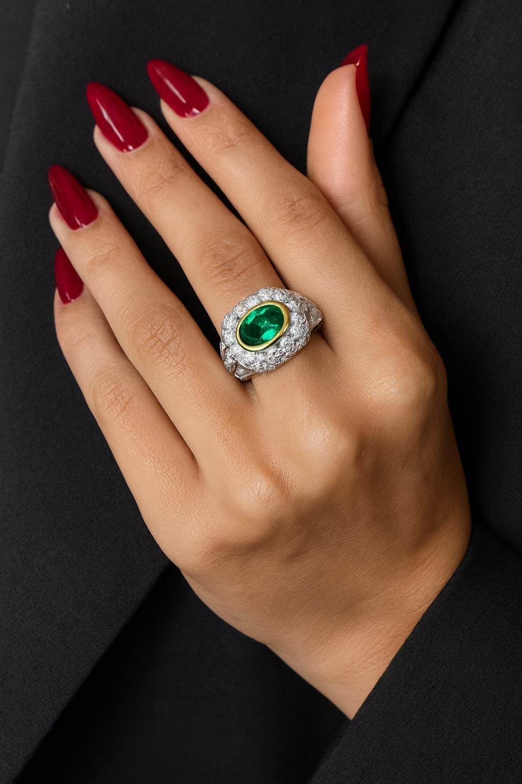 Patek Philippe Platin Smaragd und Diamant Ring (Zeitgenössisch) im Angebot