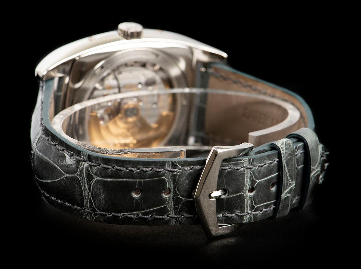 Patek Philippe Platinum Gondolo Annual Calendar Automatic Wristwatch Ref 5135P 1