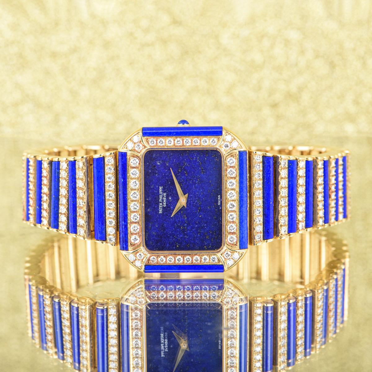 Patek Philippe Seltene Gelbgold Lapislazuli & Diamanten Set Uhr 4399/1 im Zustand „Hervorragend“ im Angebot in London, GB