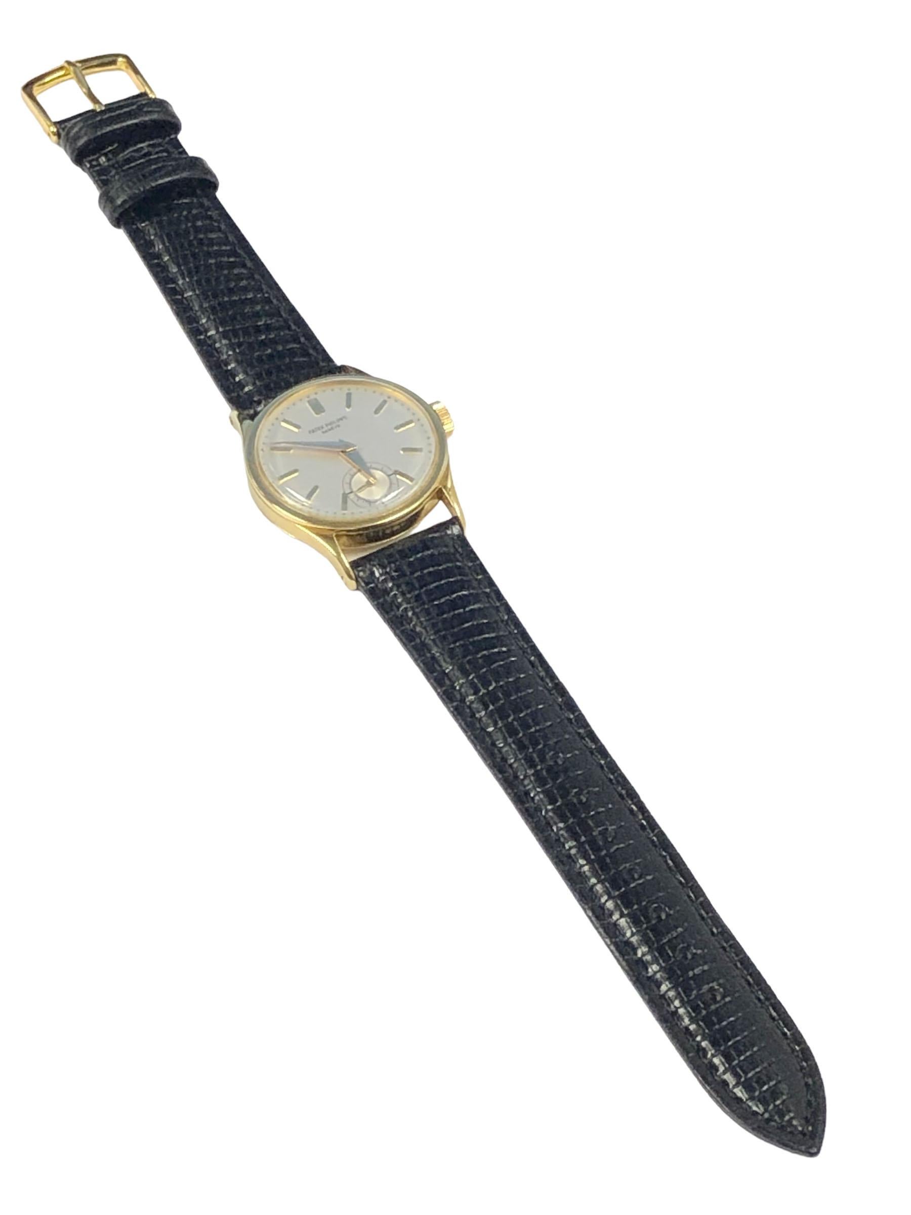 Patek Philippe Réf 96 Calatrava Vintage 1945 Montre-bracelet mécanique en or jaune en vente 1