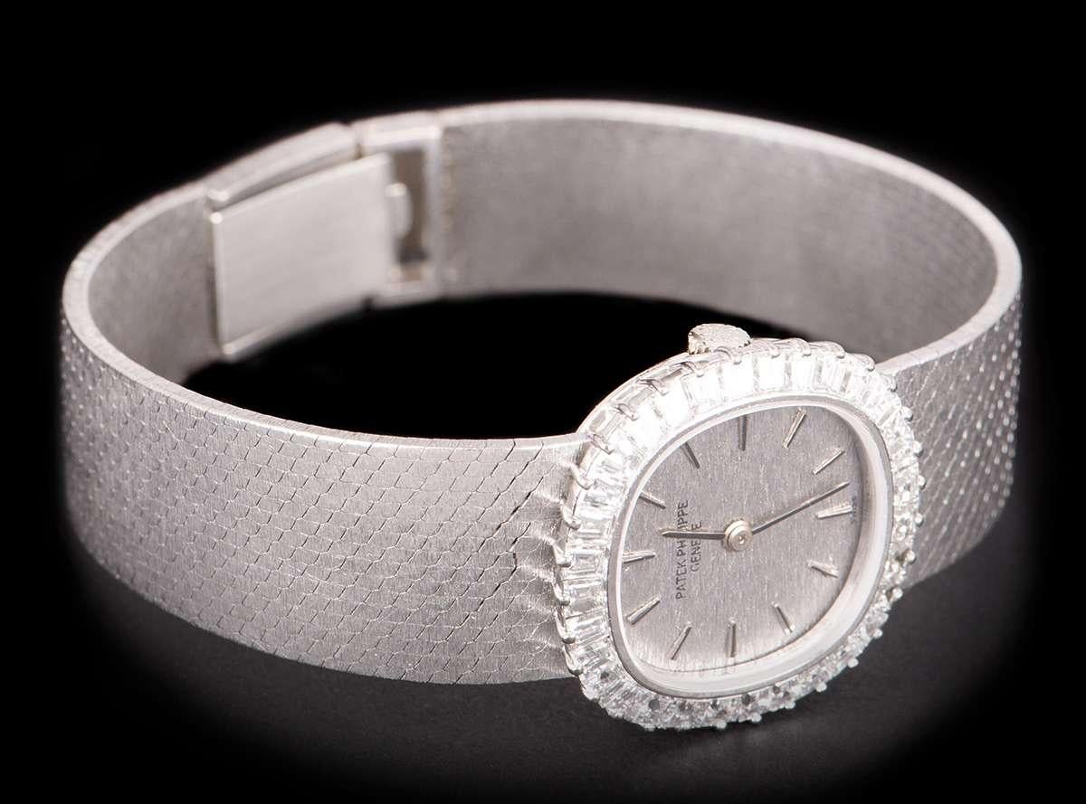 Women's Patek Philippe Silver Dial Diamond Set 3395/1 White Gold Cocktail Wristwatch