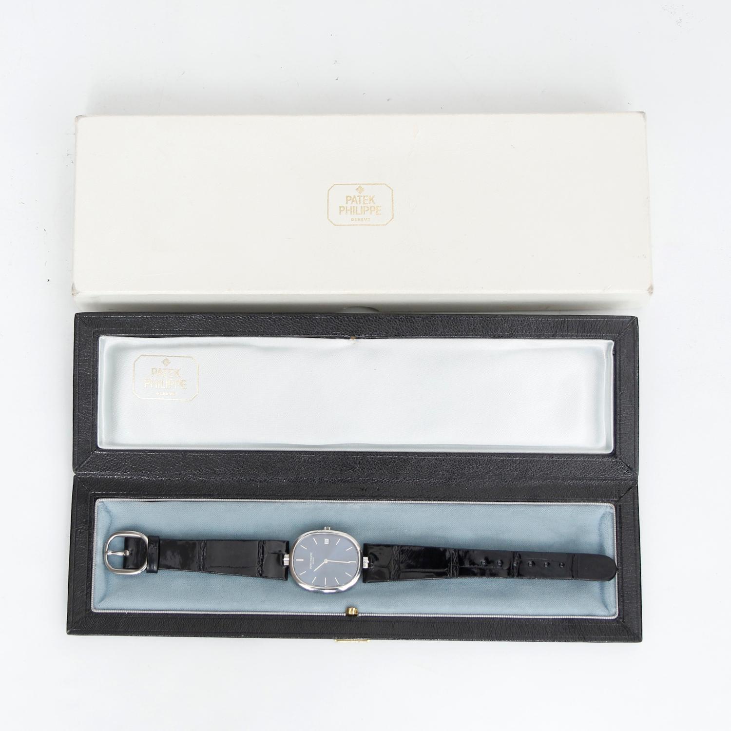 Patek Philippe Stainless Steel Ellipse Watch Ref. 3930 In Excellent Condition In Dallas, TX