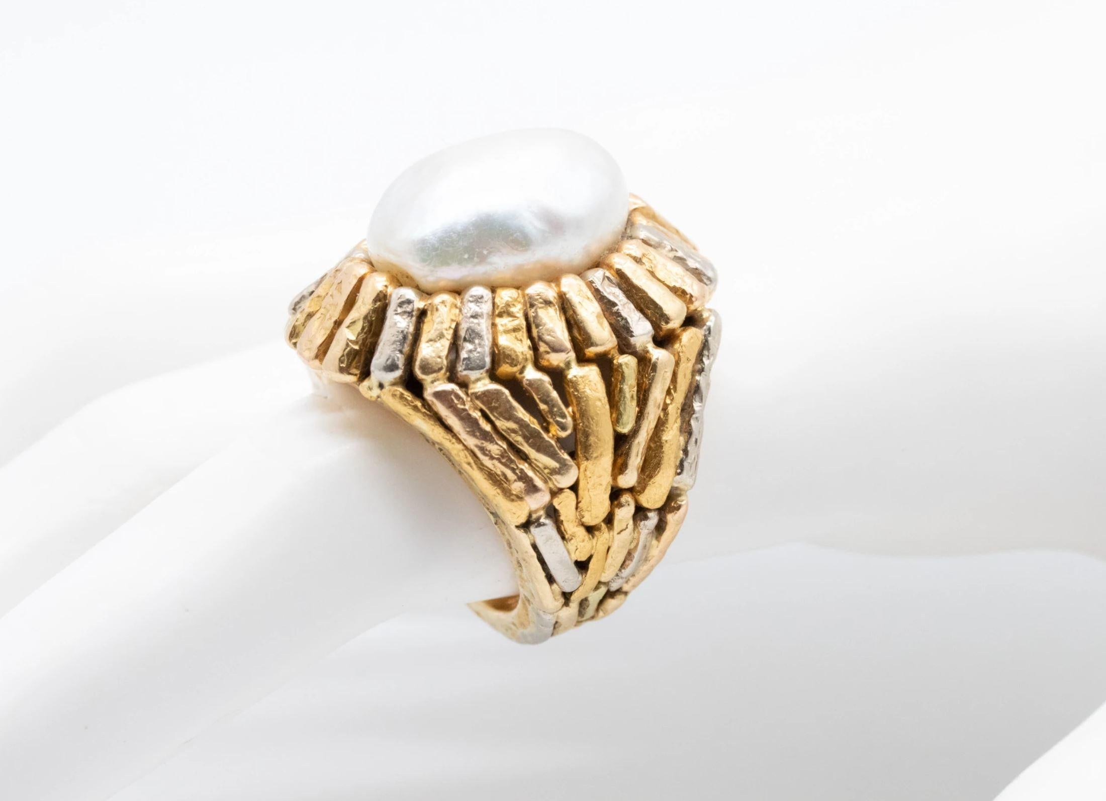 Patek Philippe Swiss par Gilbert Albert Bague d'importance en or 18 carats avec perles, 1960 Unisexe en vente