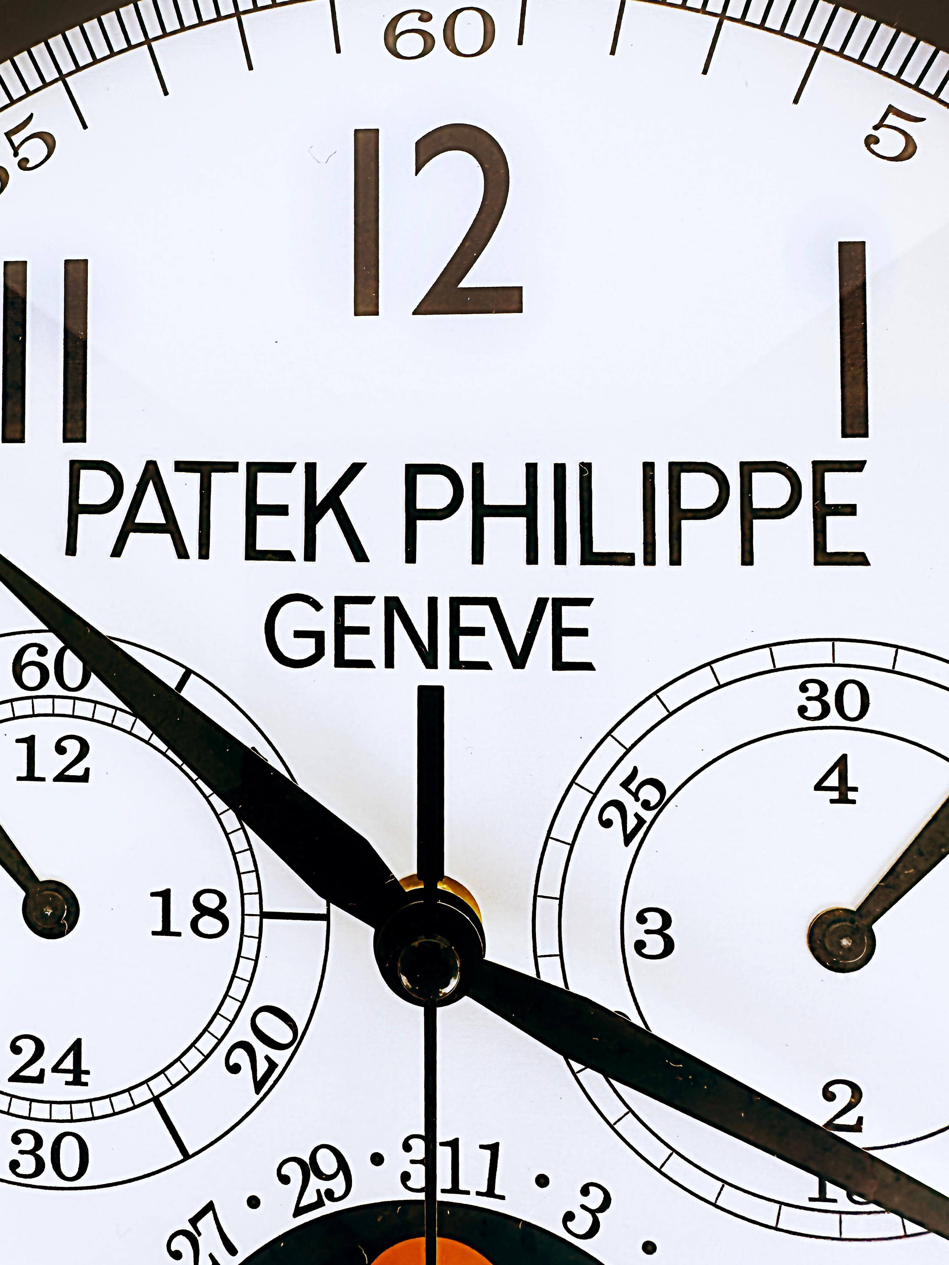 Patek Philippe, Switzerland Dealer's Advertising Wall Clock In Excellent Condition In Miami, FL