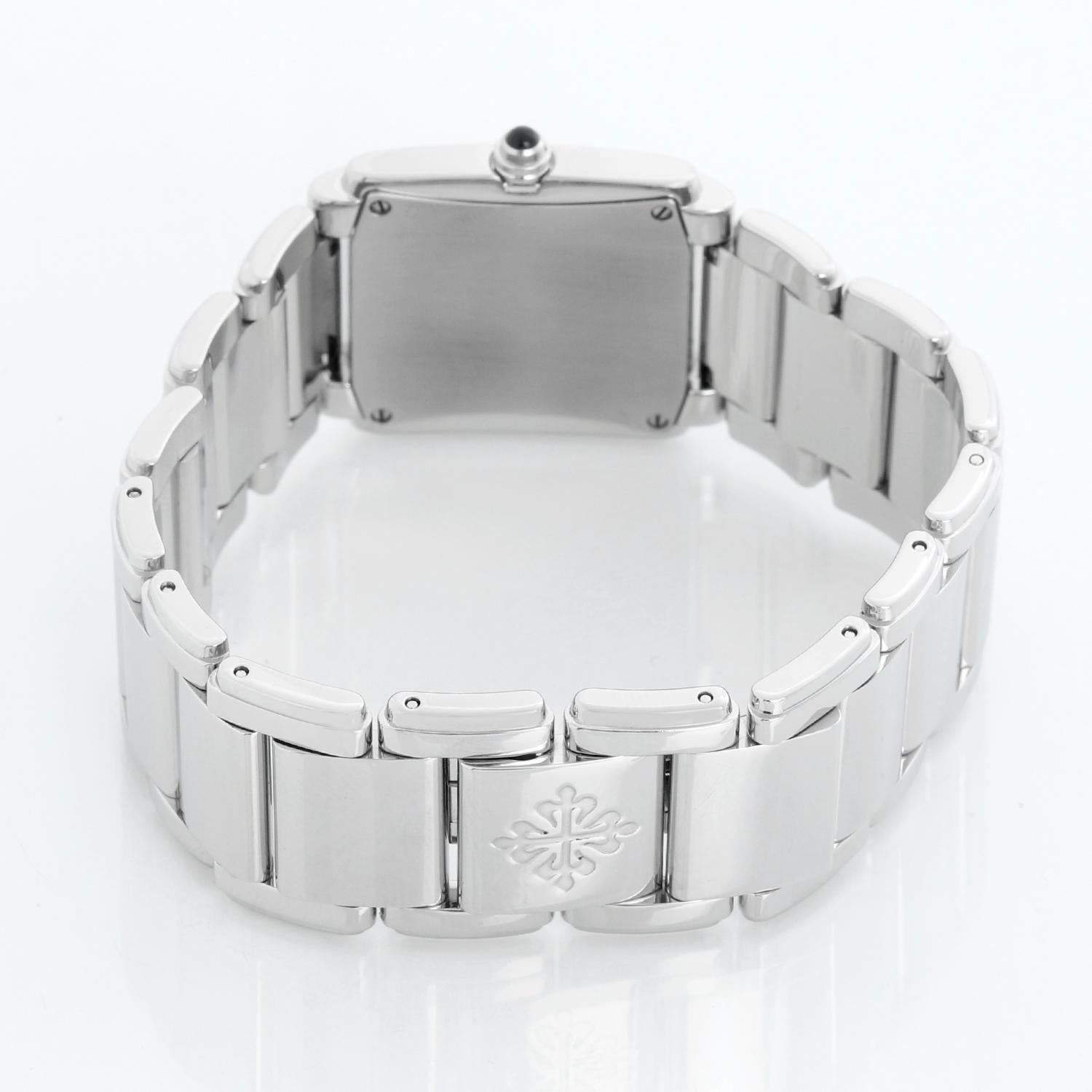 Patek Philippe Tiffany Twenty-4 Montre femme en acier et diamants 4910/10A en vente 1