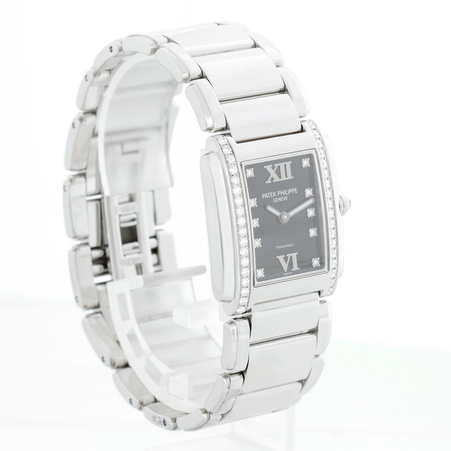 Patek Philippe Tiffany Twenty-4 Montre femme en acier et diamants 4910/10A en vente 2