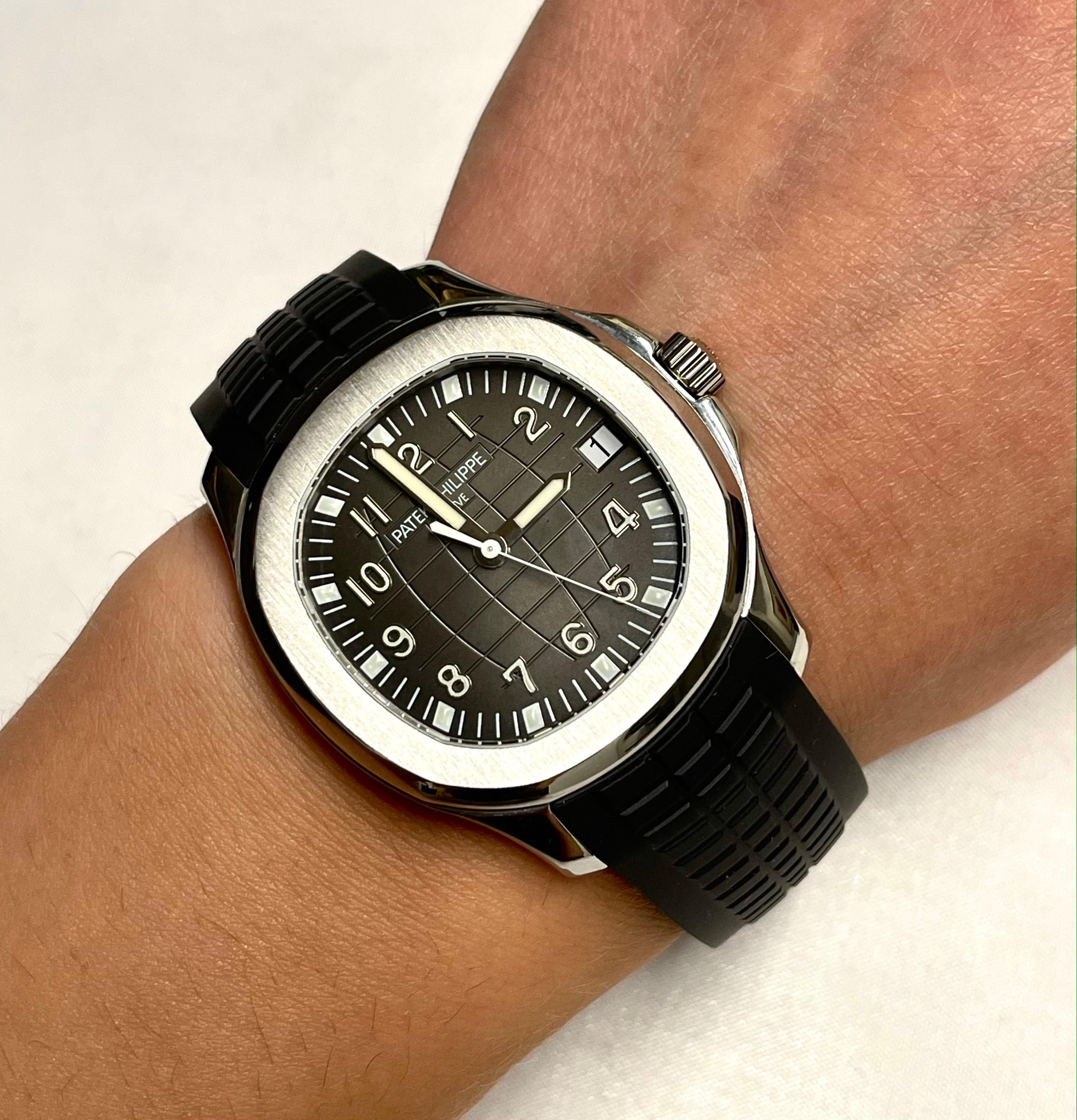 Patek Philippe & Tiffany's Co-Branded AQUANAUT REF#5165_001 Automatic Watch For Sale 3