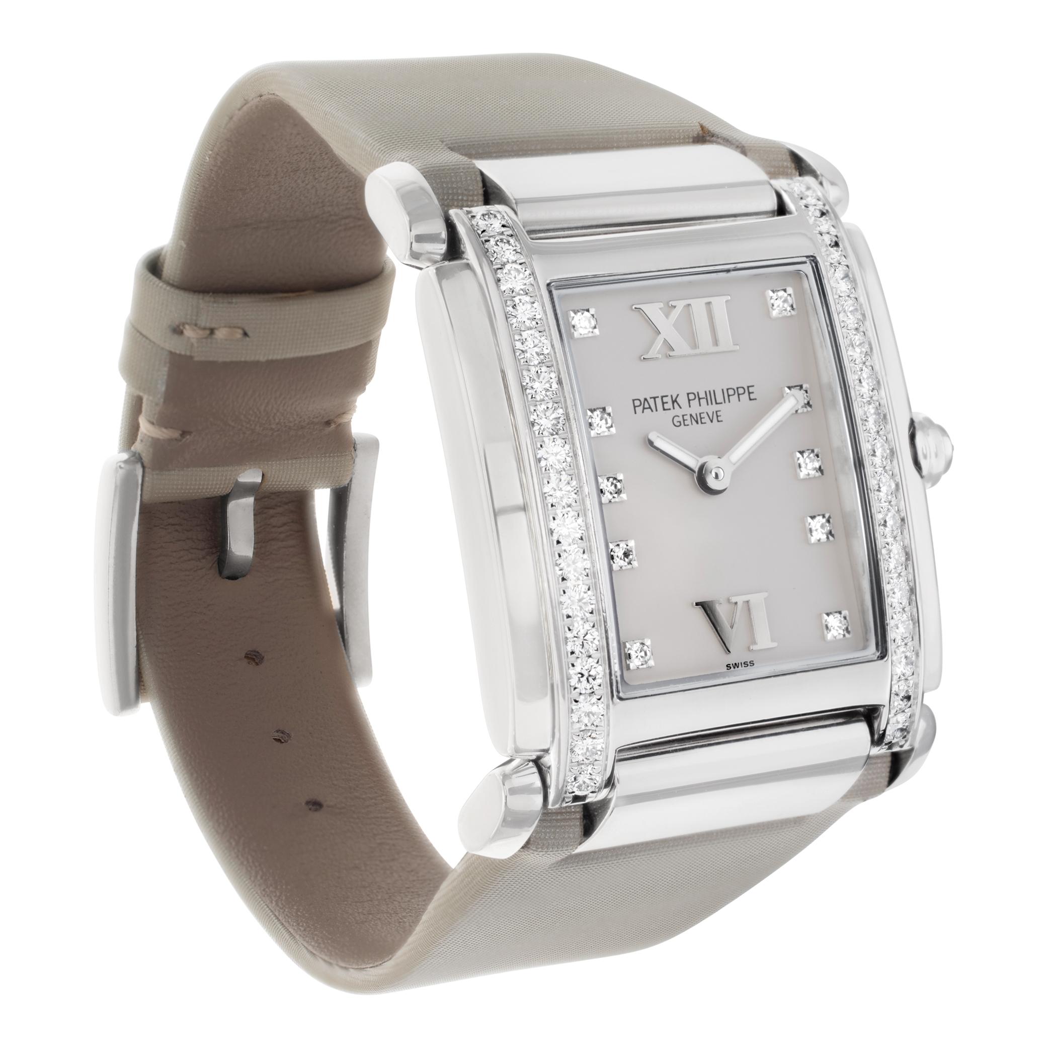 Patek Philippe Twenty 4 18k white gold Quartz Wristwatch Ref 4920 In Excellent Condition For Sale In Surfside, FL