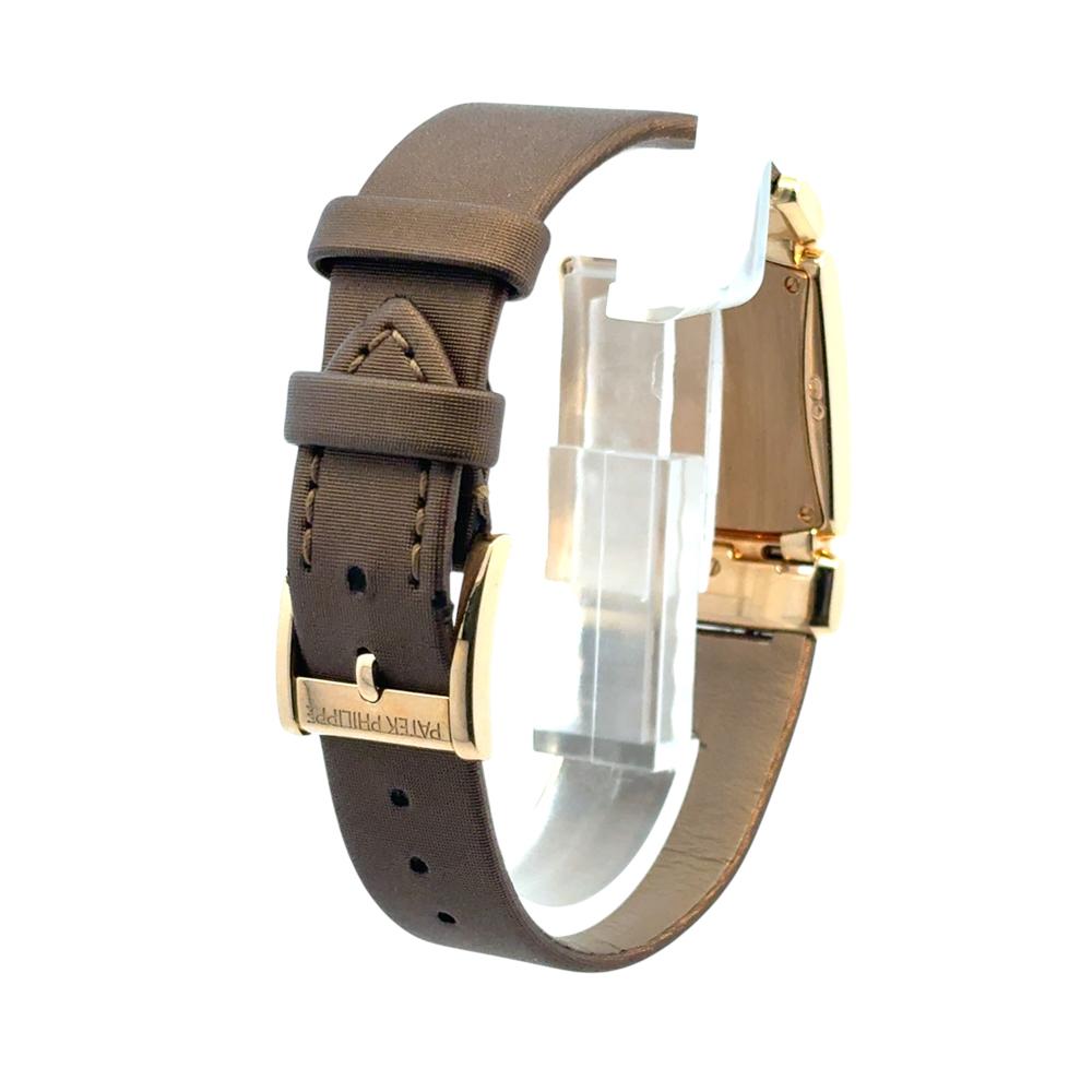Patek Philippe Twenty-4 4920R-001 Montre chocolat en or rose 18 carats avec lunette en diamants en vente 3