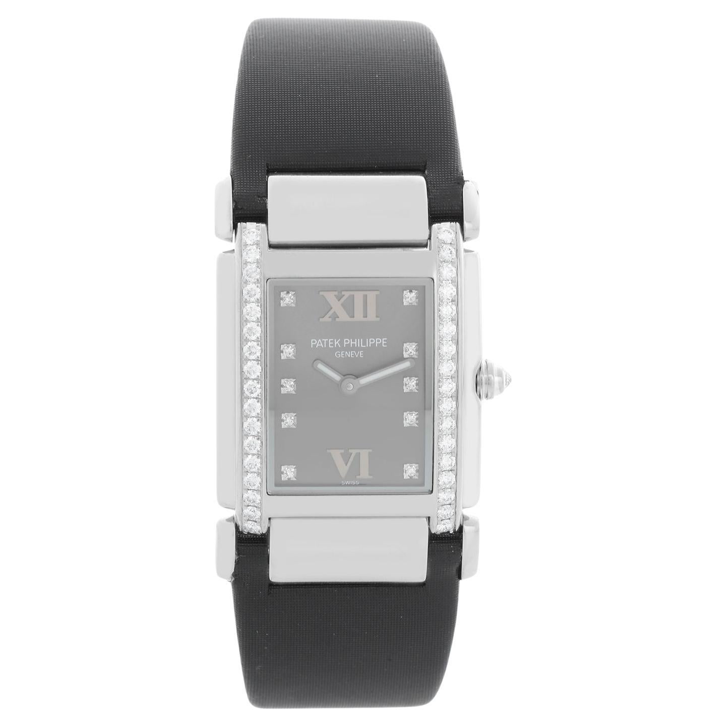 Patek Philippe Twenty-4 White Gold Diamond Ladies Watch 4920G (4920) en vente