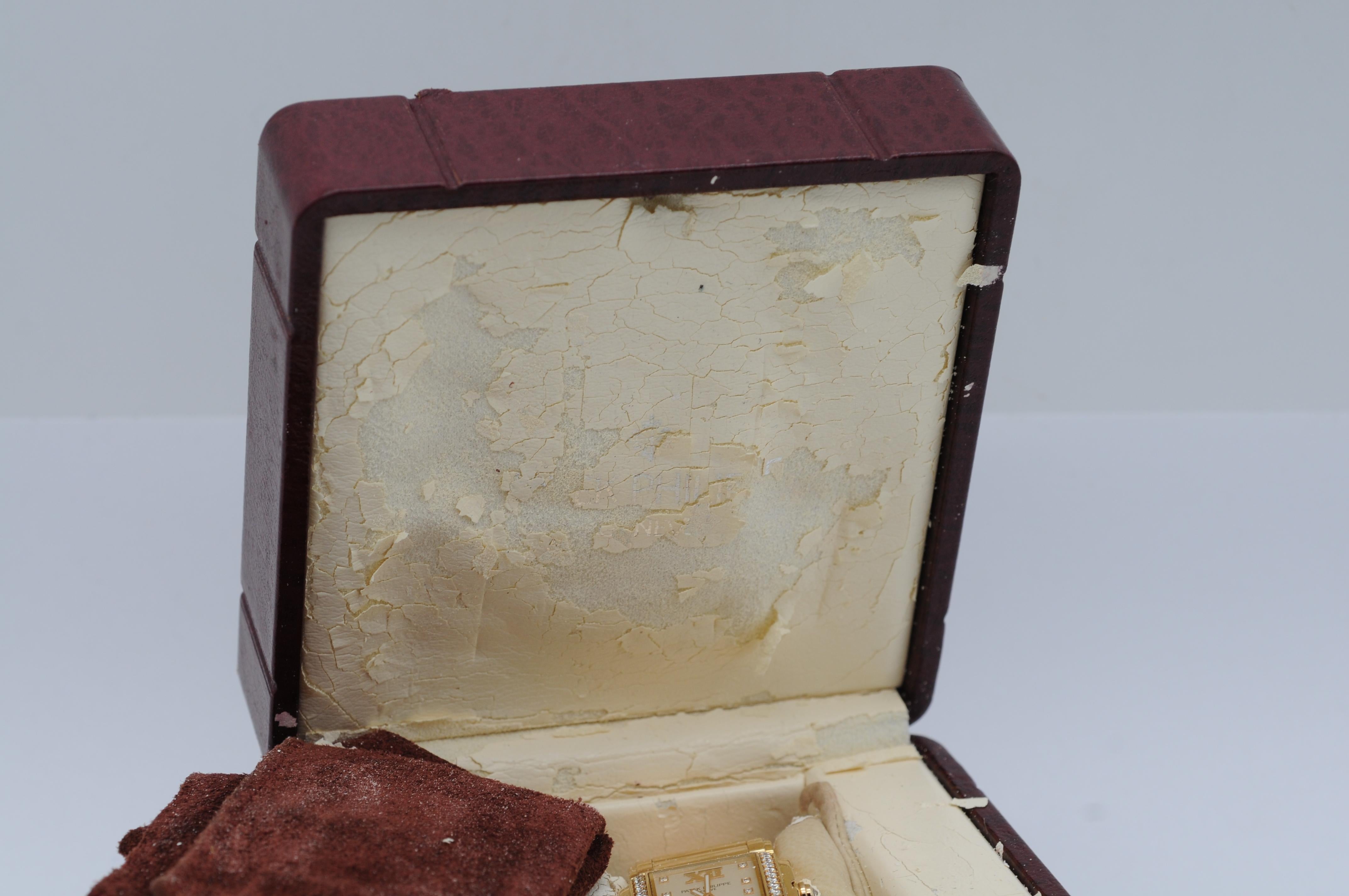 Patek Philippe Twenty~4 4910 in 18 Karat Roségold und Diamant im Angebot 9