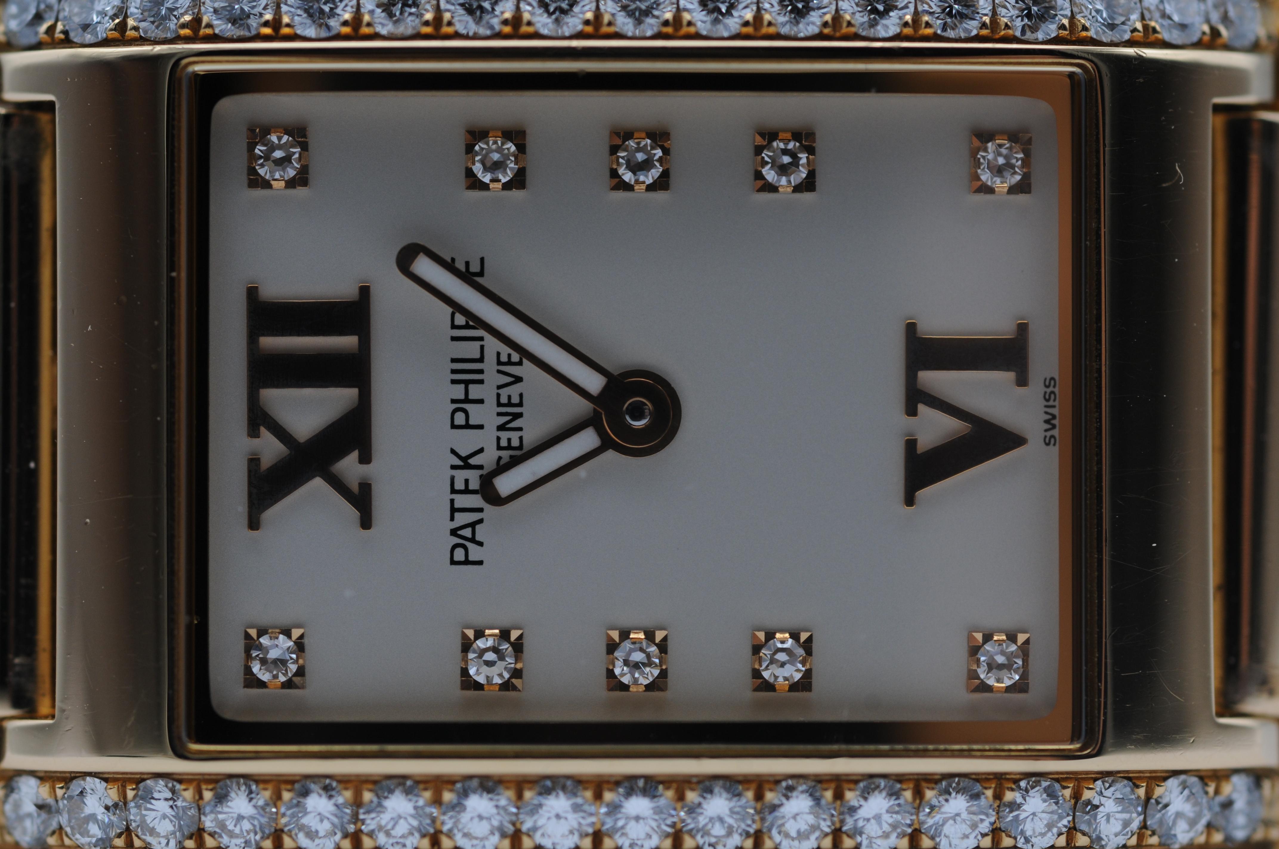 Patek Philippe Twenty~4 4910 in 18 Karat Roségold und Diamant im Angebot 10