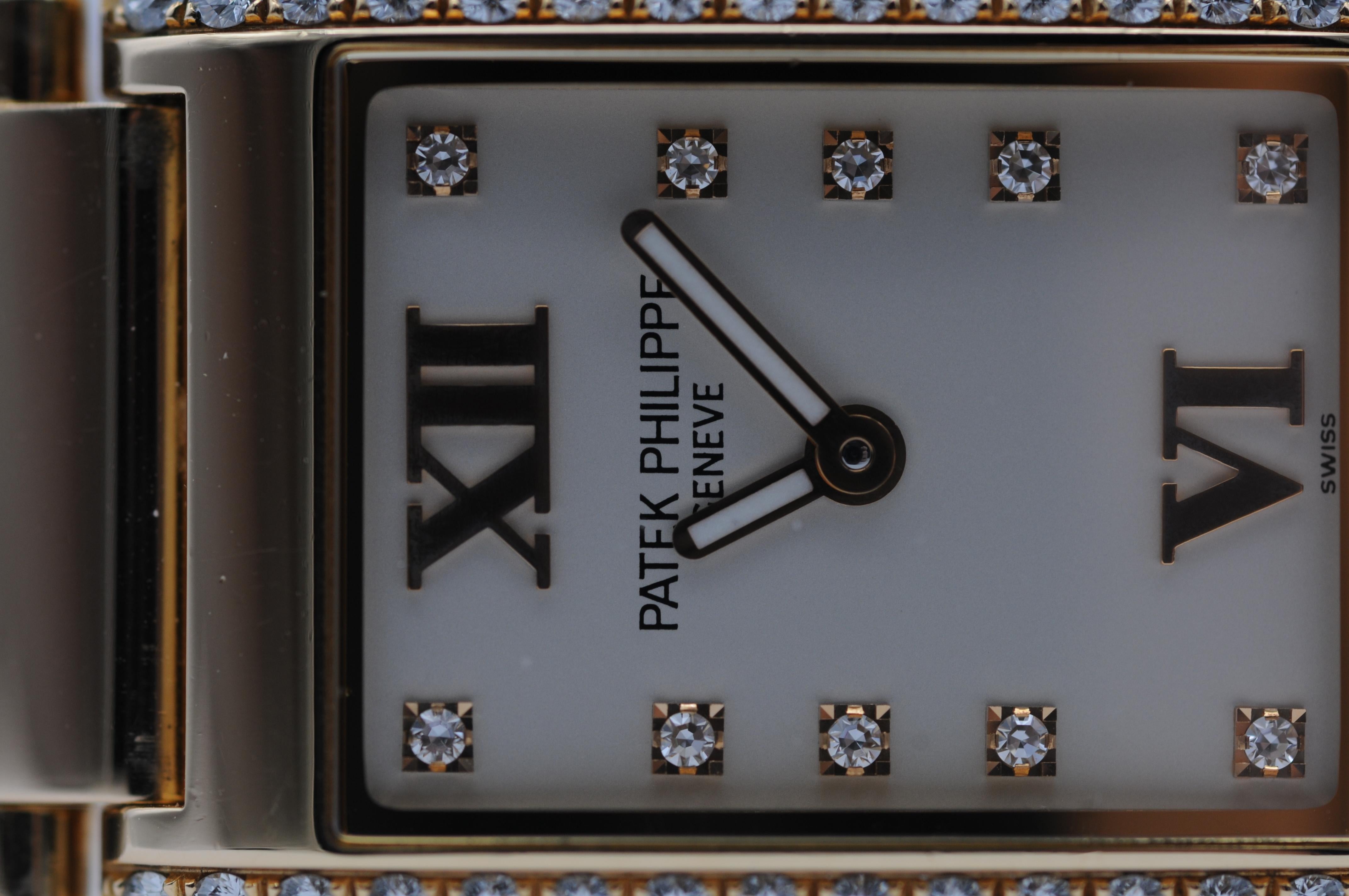 Patek Philippe Twenty~4 4910 in 18 Karat Roségold und Diamant im Angebot 11