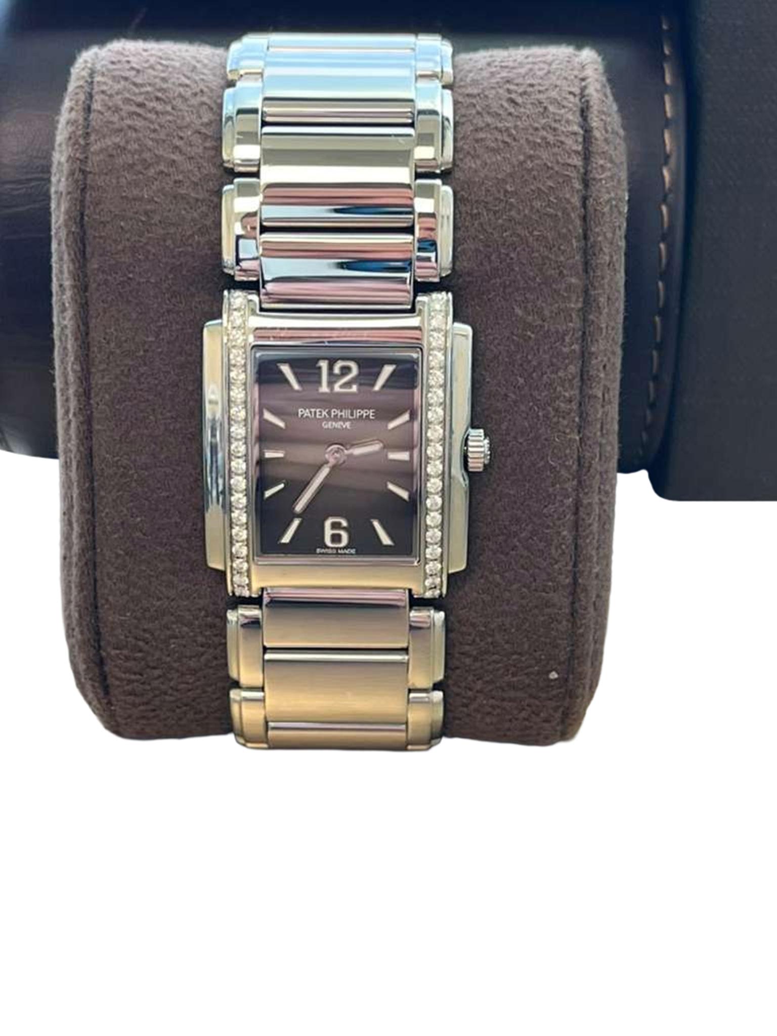 Patek Philippe Twenty~4 Quadrante grigio a raggiera Orologio da donna in acciaio con diamanti 4910/1200A in vendita 4