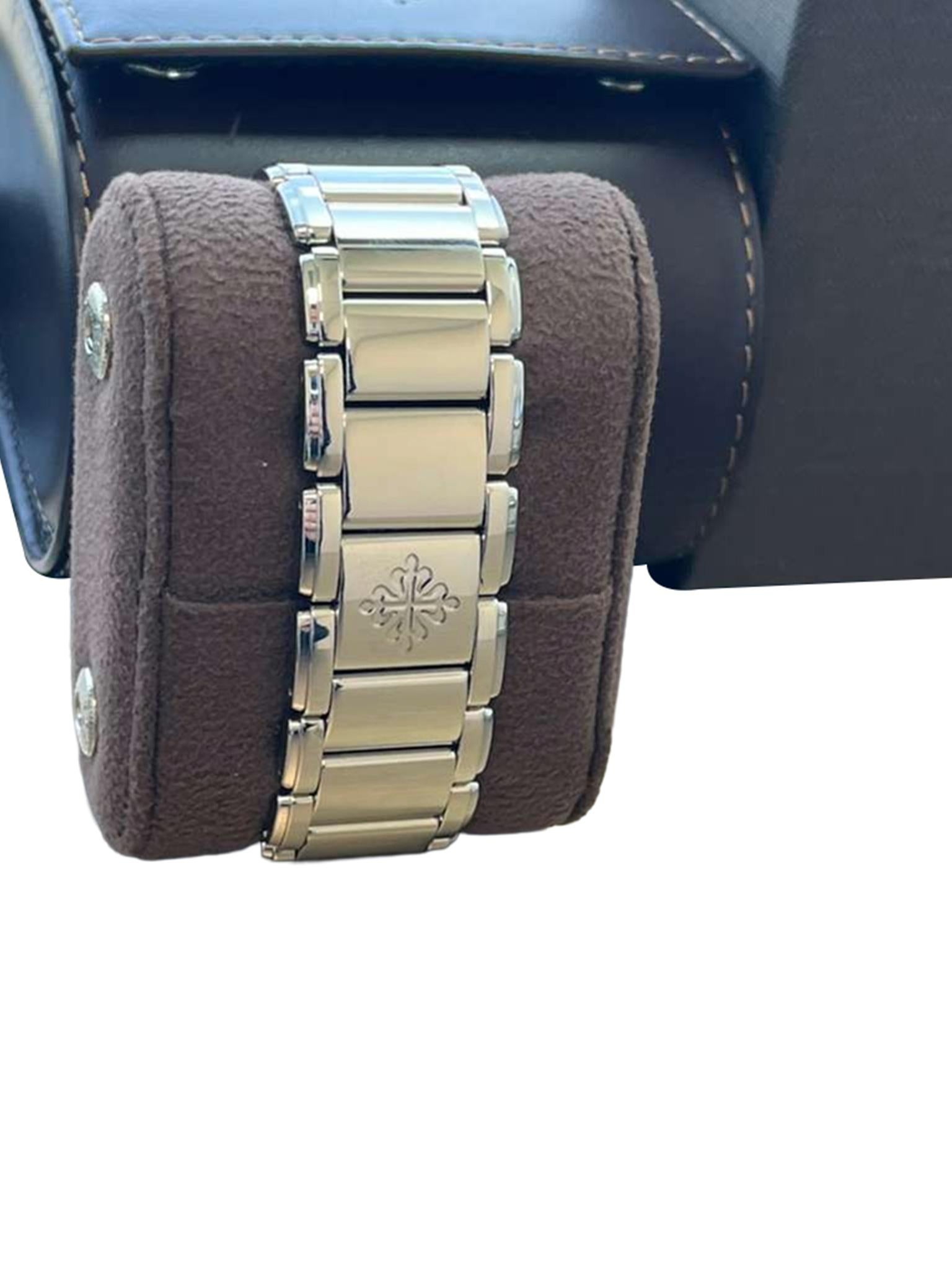 Patek Philippe Twenty~4 Quadrante grigio a raggiera Orologio da donna in acciaio con diamanti 4910/1200A in vendita 12